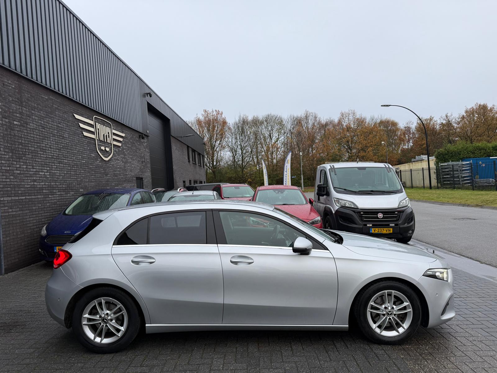 Mercedes-Benz A-klasse 180 Business Solution | 3/6/12MND GARANTIE | NAVIGATIE | CRUISE |LED | DAB | PDC | LMV | GOED ONDERHOUDEN |