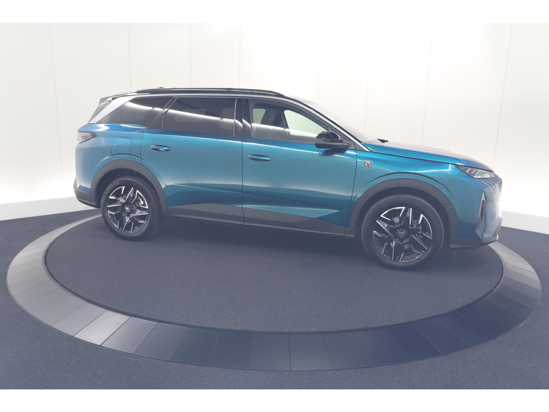 Peugeot 5008 1.2 Hybrid 136 GT | Adaptieve Cruise Control | Camera | Elektrische Kofferklep | Stoelverwarming