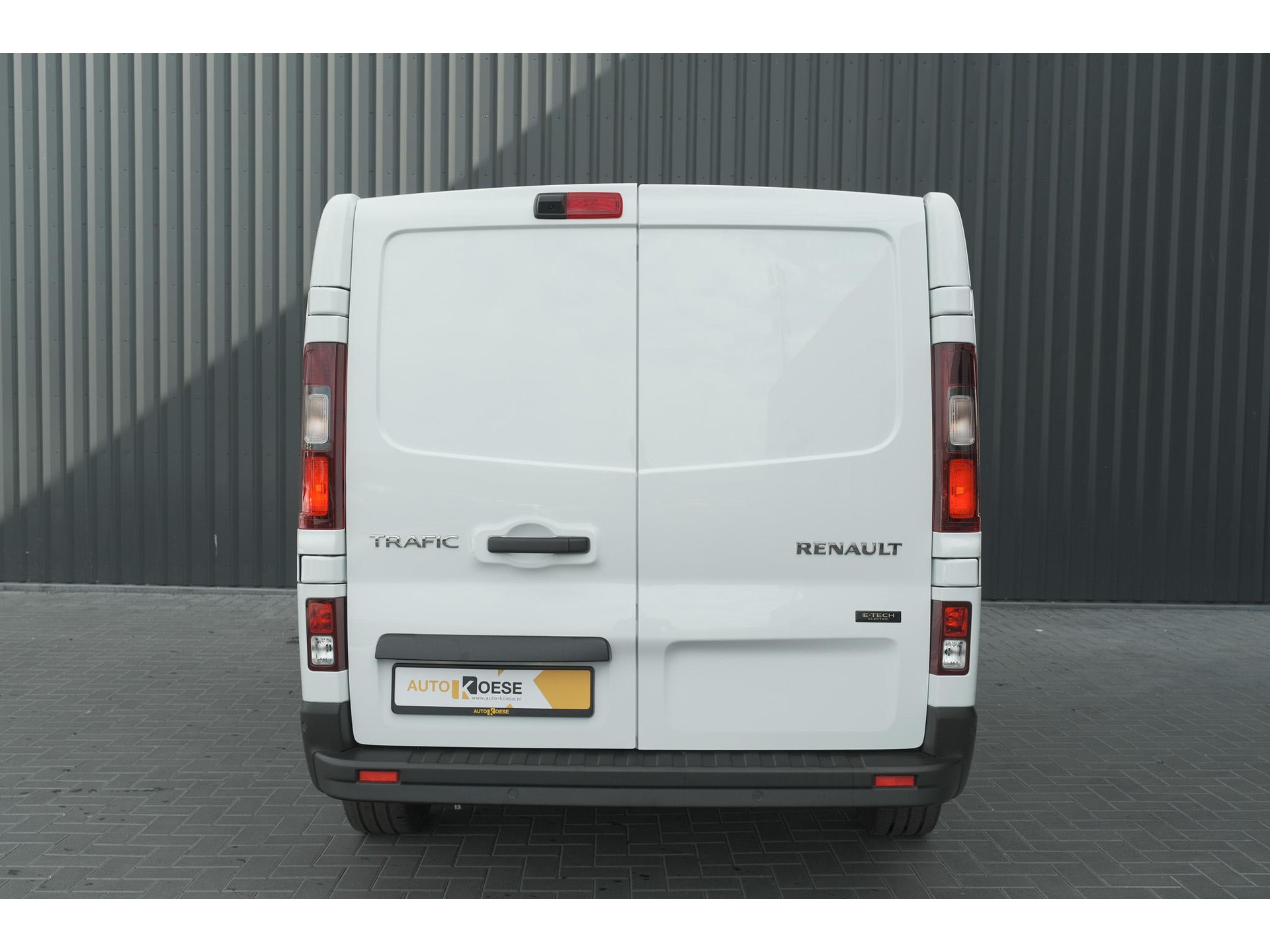 Renault Trafic E-Tech T29 L1H1 Advance 52 kWh | Laadruimte-pakket | Parkeerpakket | 3 fase lader | Camera