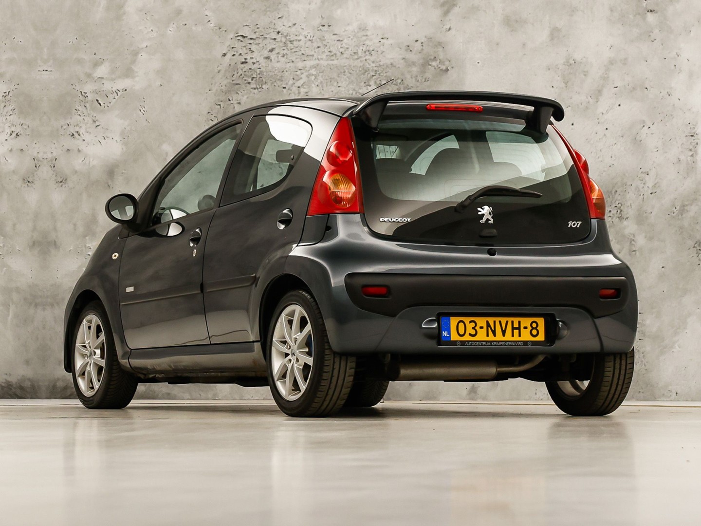 Peugeot 107 1.0-12V Sport (AIRCO, TOERENTELLER, ELEK RAMEN, SPORTSTOELEN, LM VELGEN, SPOILER, NIEUWE APK, NIEUWSTAAT)
