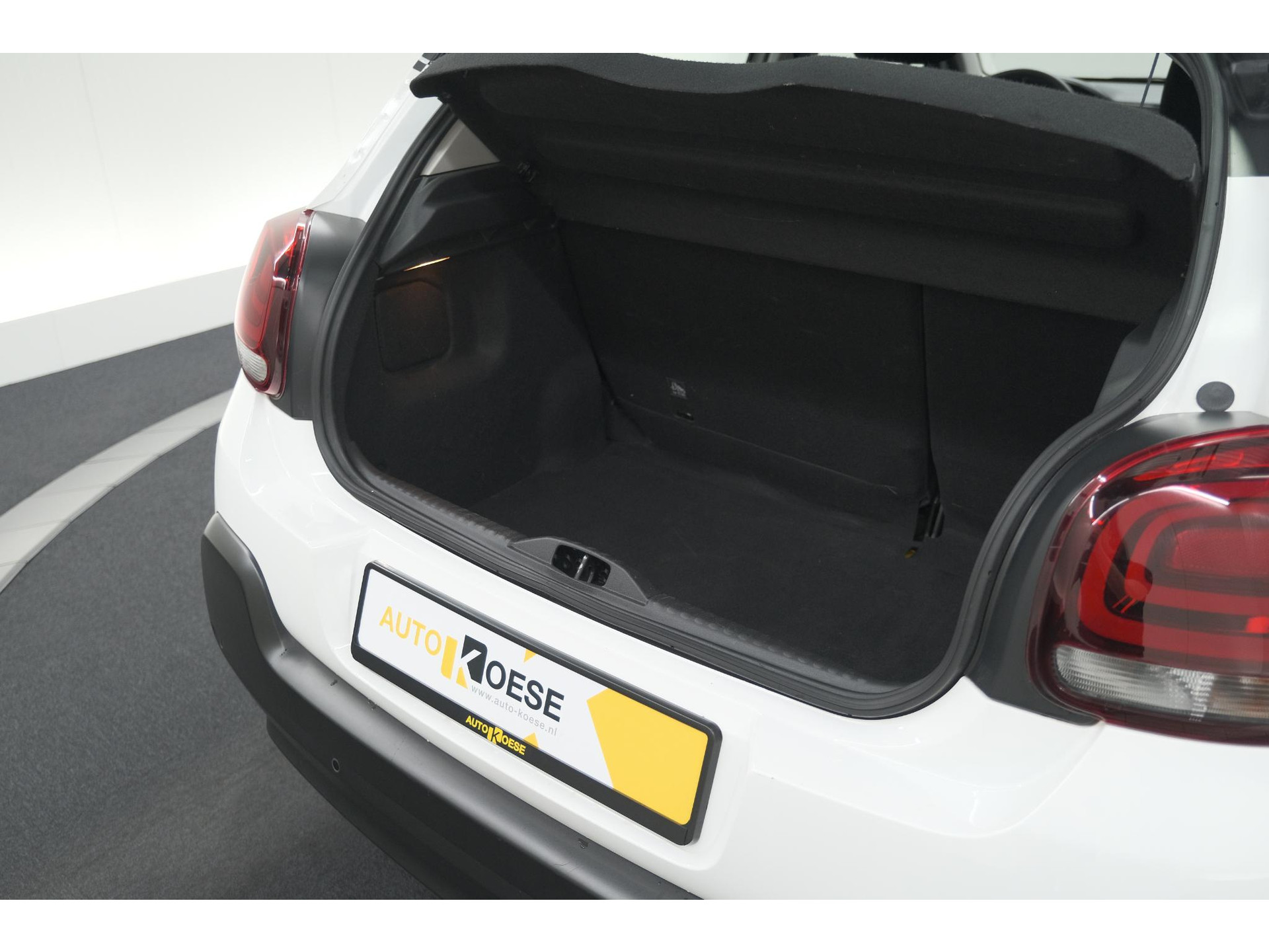 Citroen C3 PureTech 82 S&S Feel Edition | Parkeersensoren | Navigatie | Apple Carplay | Climate Control