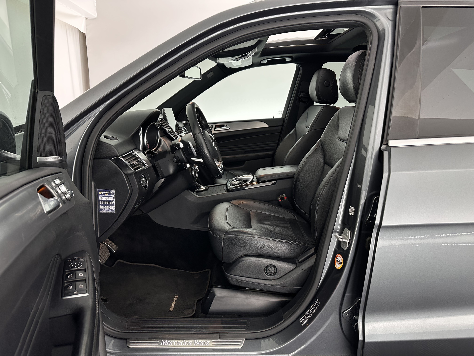 Mercedes-Benz GLE-klasse 350 d 4MATIC AMG Sport Edition (INCL-BTW) *PANO | DISTRONIC-PLUS | LEATHER | FULL-LED | BLINDSPOT | HARMAN/KARDON | TOPVIEW | MEMORY-PACK | AIRSUSPENSION | HEATED-COMFORTSEATS | NAVI-FULLMAP | PRIVACYGLASS | 21"ALU*