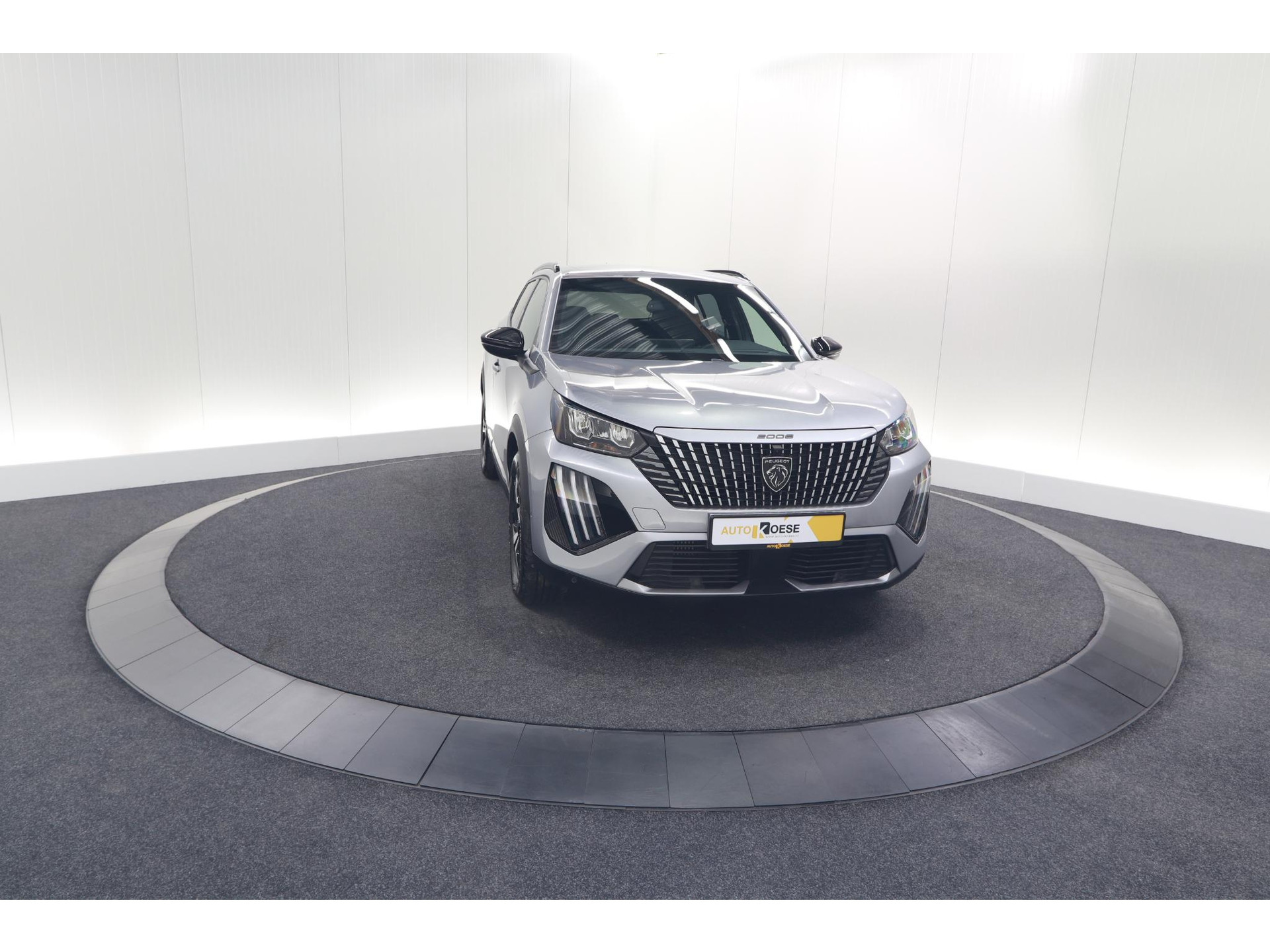 Peugeot 2008 Hybrid 136 e-DCS6 Allure | 360 Camera | Adaptieve Cruise Control | Dodehoekdetectie | Navigatie