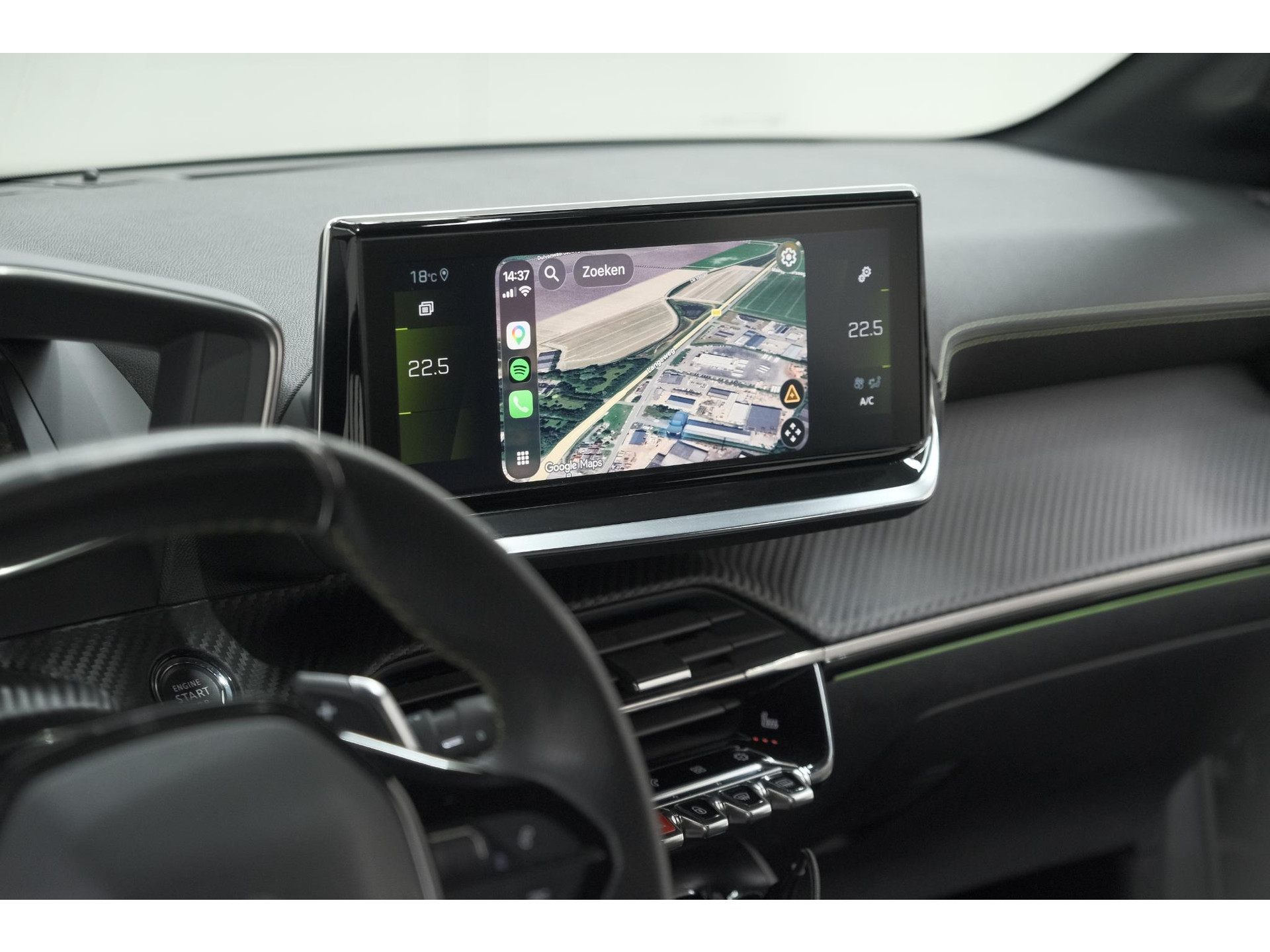 Peugeot 208 PureTech 130 EAT8 GT-Line | Camera | Adaptieve Cruise Control | Stoelverwarming | Navigatie