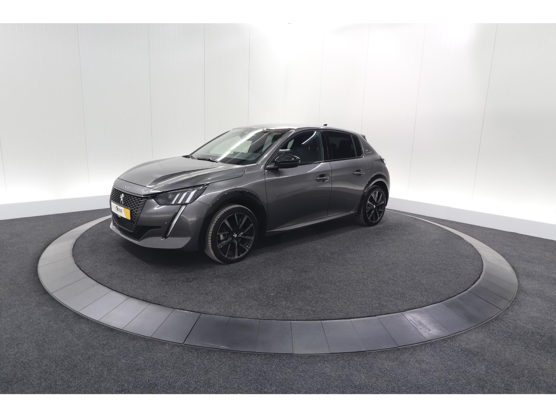 Peugeot 208 PureTech 100 GT | Camera | Adaptieve Cruise Control | Navigatie | Apple Carplay