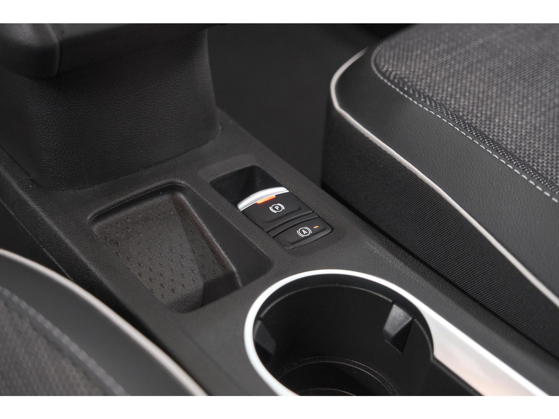 Renault Captur 1.0 TCe 90 Intens | Navigatie | Camera | Parkeersensoren | Apple Carplay