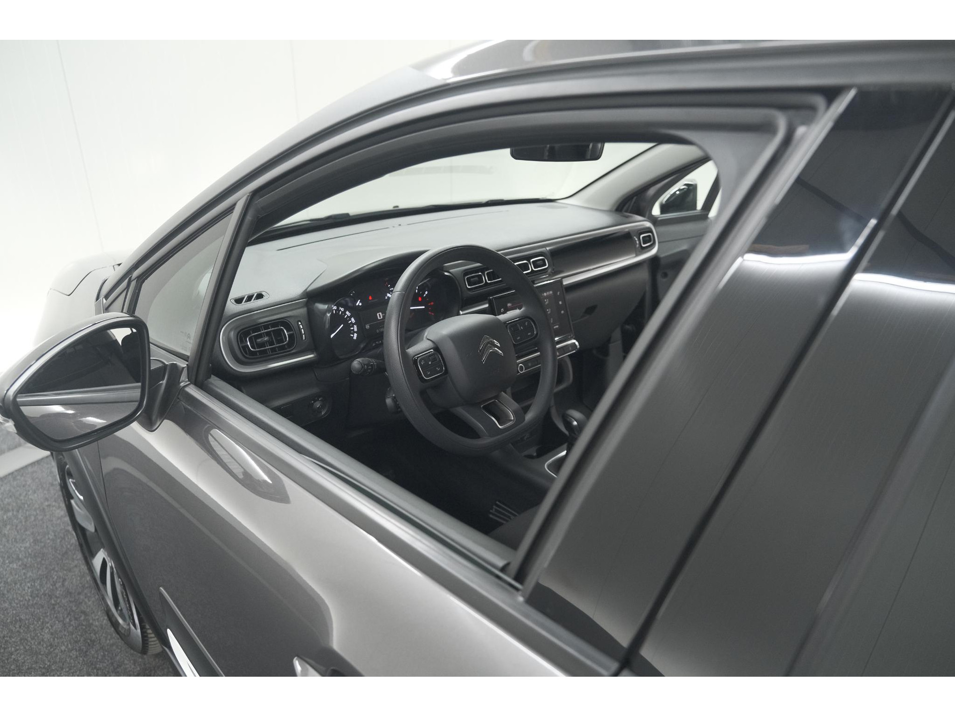 Citroen C3 PureTech 110 EAT6 Max | Apple Carplay | Parkeersensoren | Climate Control | 16 Inch Lichtmetalen Velgen