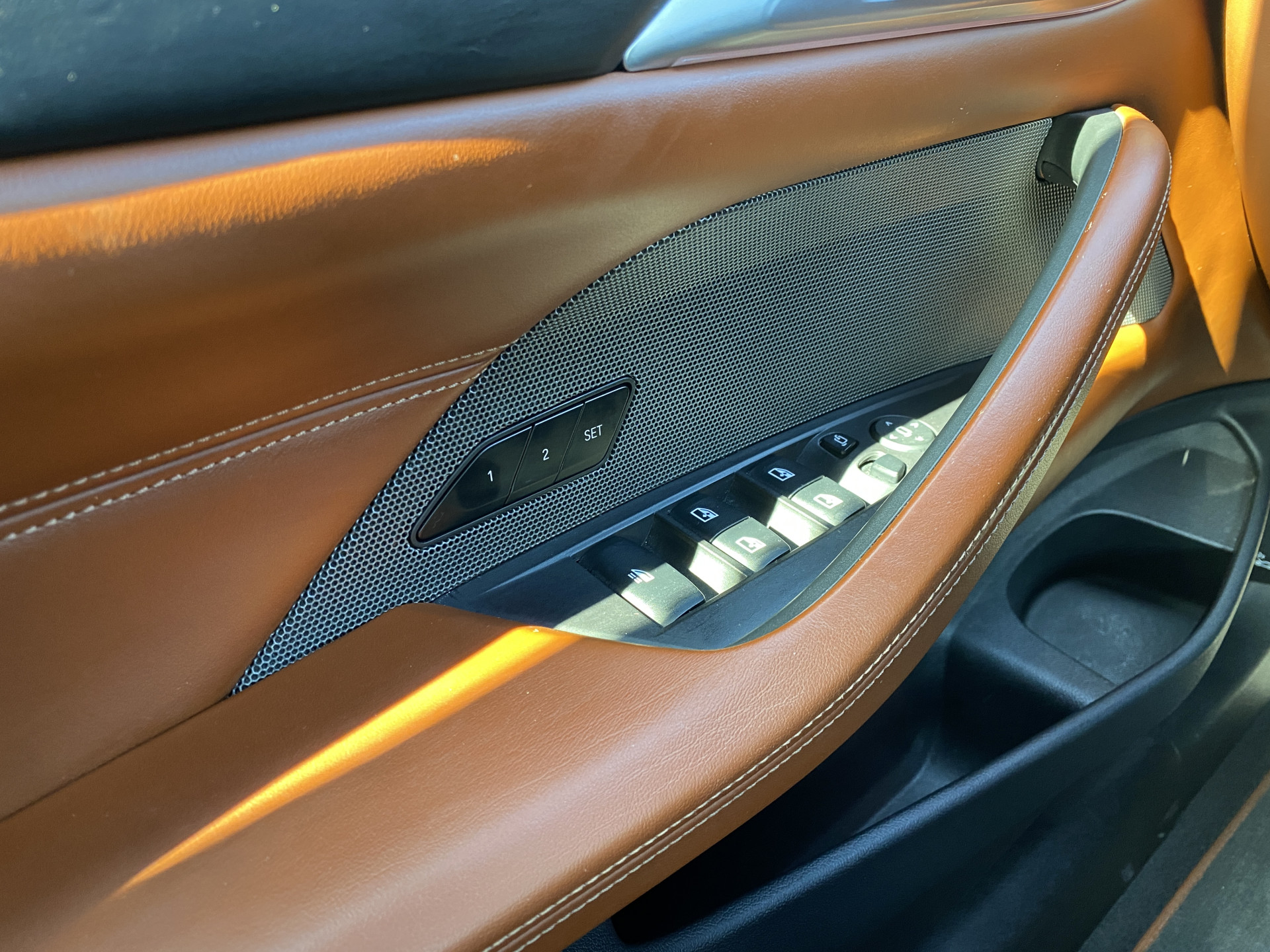 BMW 4-serie Cabrio 420i M-Sport 184 pk High Executive AUT. | dealer onderh. | cognac leder | memory seat | trekhaak | stoel-/stuurverw.