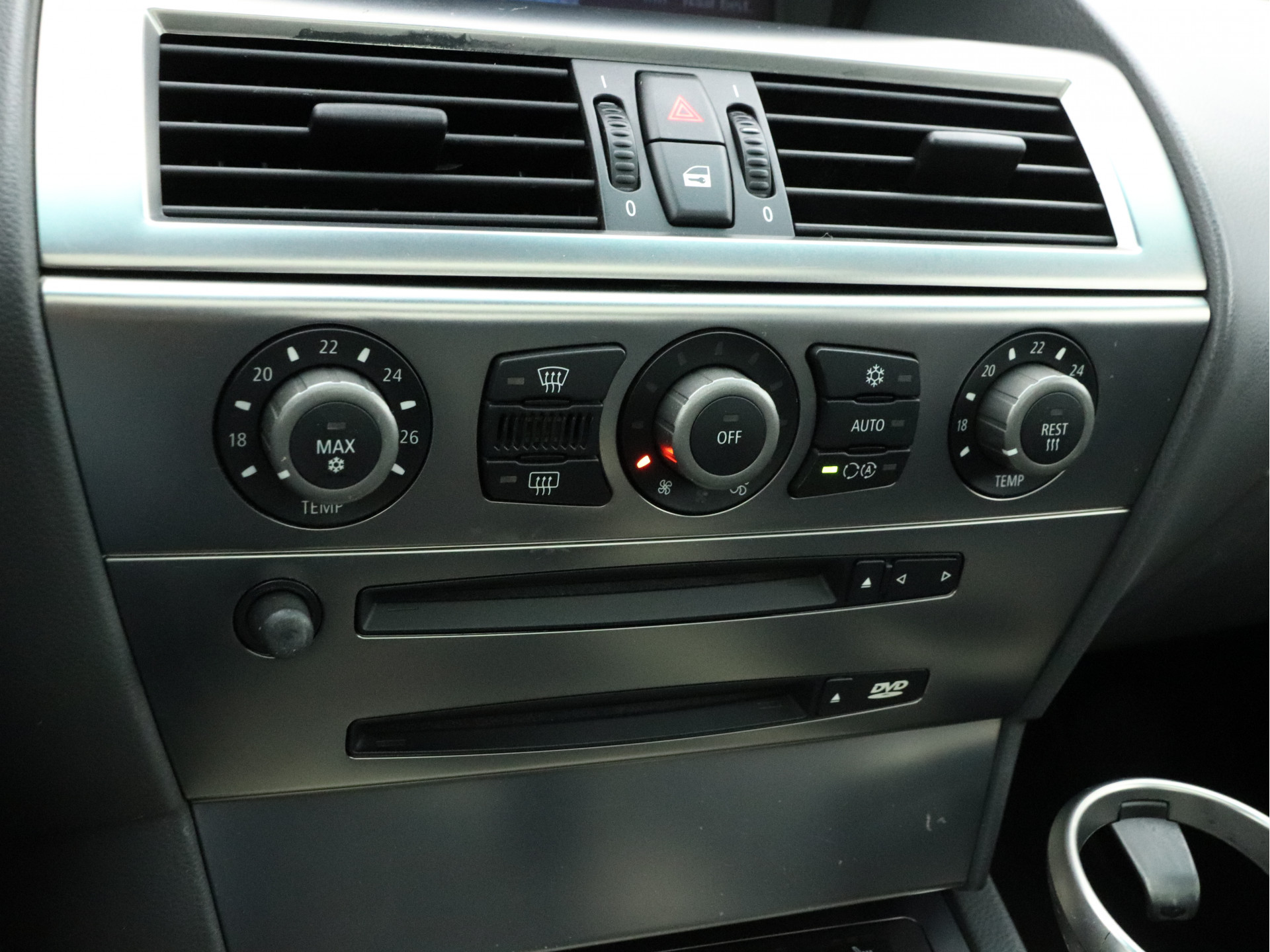 BMW 6-serie 645Ci S (⚠️) Aut. PANO | BI-XENON | DAKOTA-FULL-LEATHER | NAVI-FULLMAP | HIFI-SOUND | PDC | MEMORY-PACK |  ECC | CRUISE | CONTOUR-SPORT-SEATS | 19"ALU*