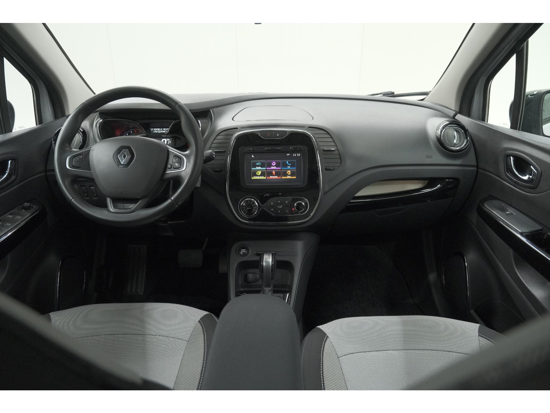 Renault Captur TCe 120 EDC Dynamique | Trekhaak | Camera | Climate Control | Navigatie
