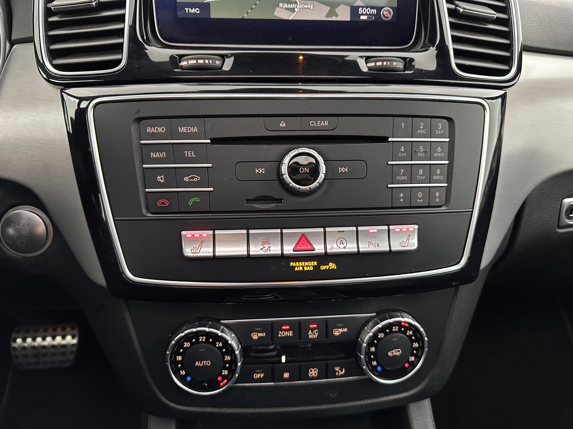 Mercedes-Benz GLE-klasse 350 d 4MATIC AMG Sport Edition (INCL-BTW) *PANO | DISTRONIC-PLUS | LEATHER | FULL-LED | BLINDSPOT | HARMAN/KARDON | TOPVIEW | MEMORY-PACK | AIRSUSPENSION | HEATED-COMFORTSEATS | NAVI-FULLMAP | PRIVACYGLASS | 21"ALU*