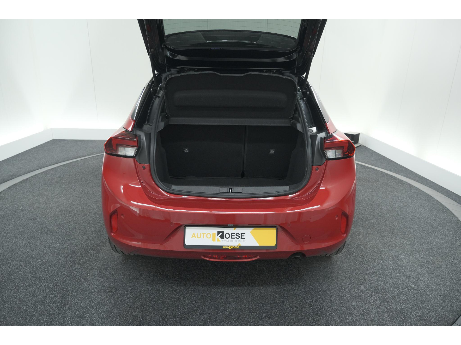 Opel Corsa 1.2 Turbo 100 Ultimate | Panoramadak | Camera | Dodehoekdetectie | Apple Carplay