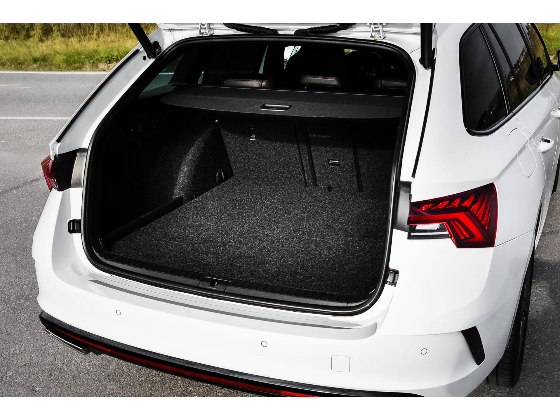 Skoda Octavia Combi RS iV 245PK Pano Matrix HUD