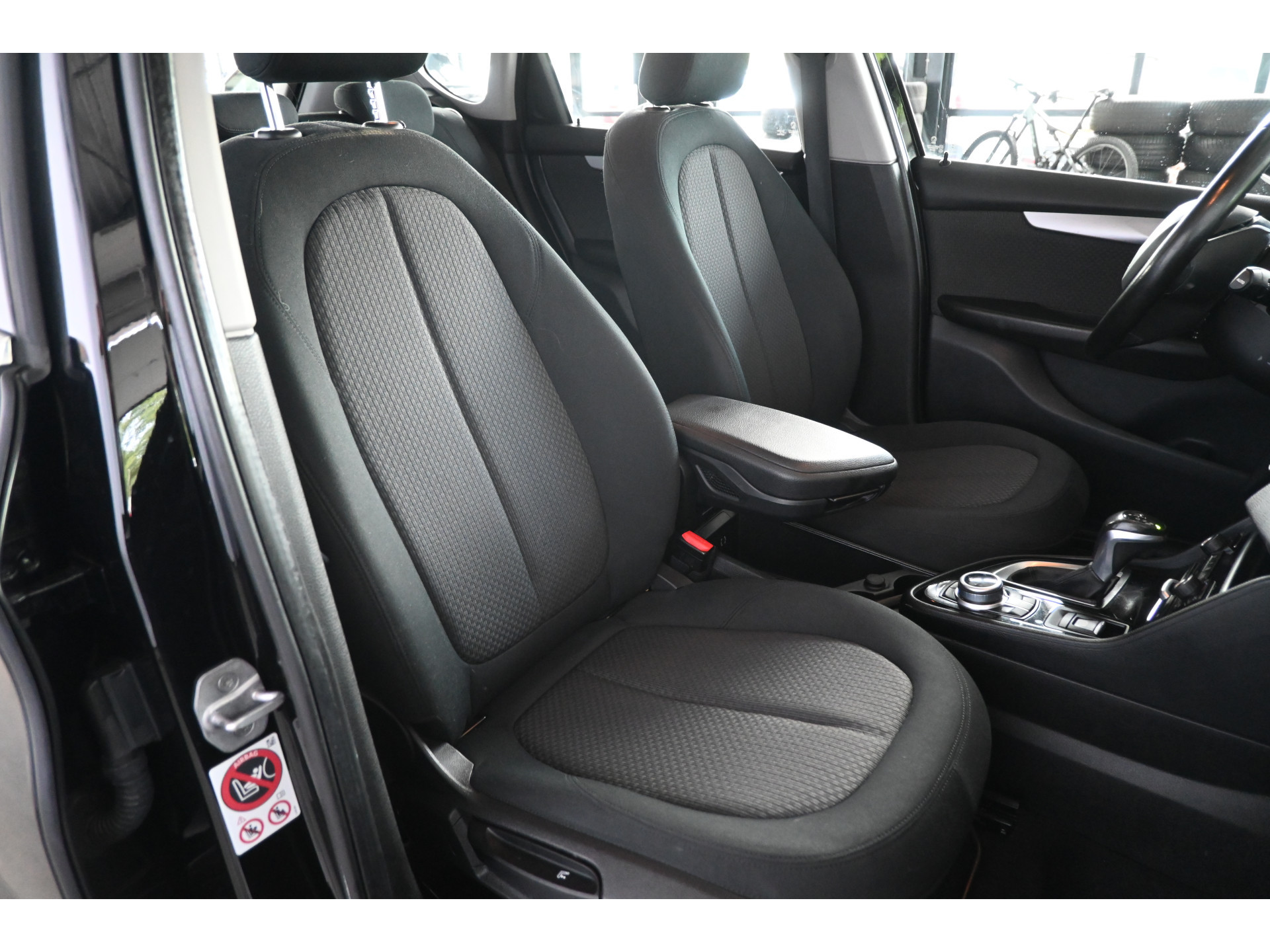 BMW 2-serie Active Tourer 218i Automaat Centennial Executive Navigatie LED Rijklaarprijs! Inruil Mogelijk!