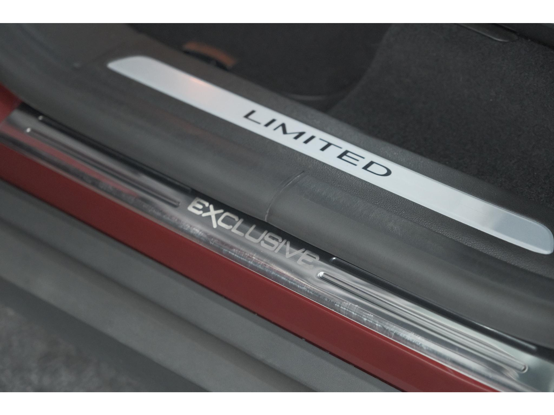 Renault Scénic TCe 140 EDC Limited | Camera | Stoelverwarming | Navigatie | Apple Carplay