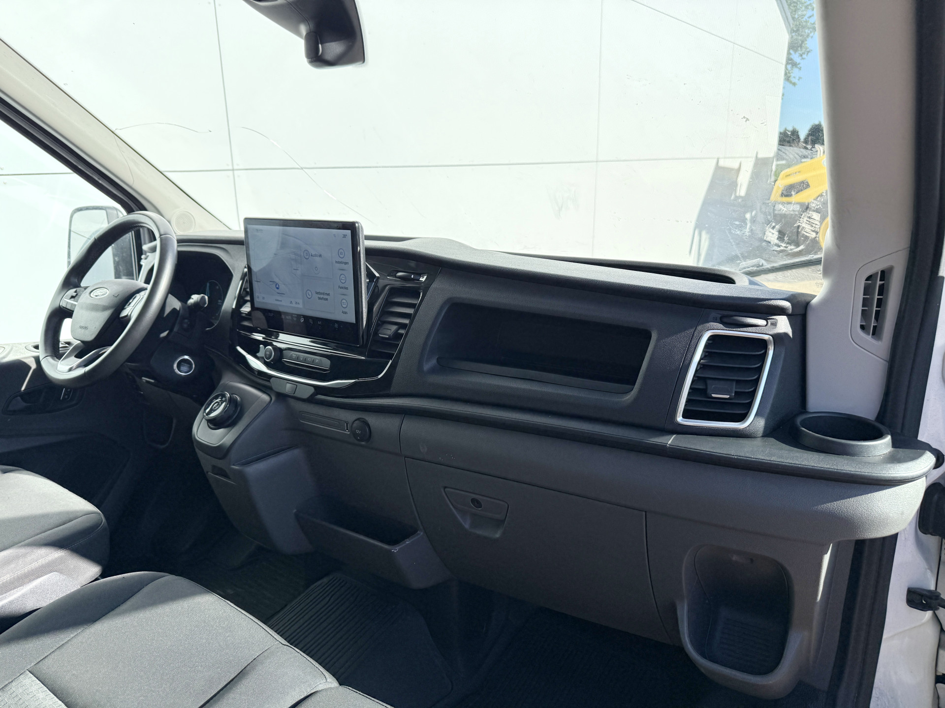 Ford e-Transit 68kWh 184PK L4H3 317km WLTP 93.7% (SOH) BEV Snelladen Carplay Climate control 360° Camera Parkeersensoren v+a Stoelverwarming