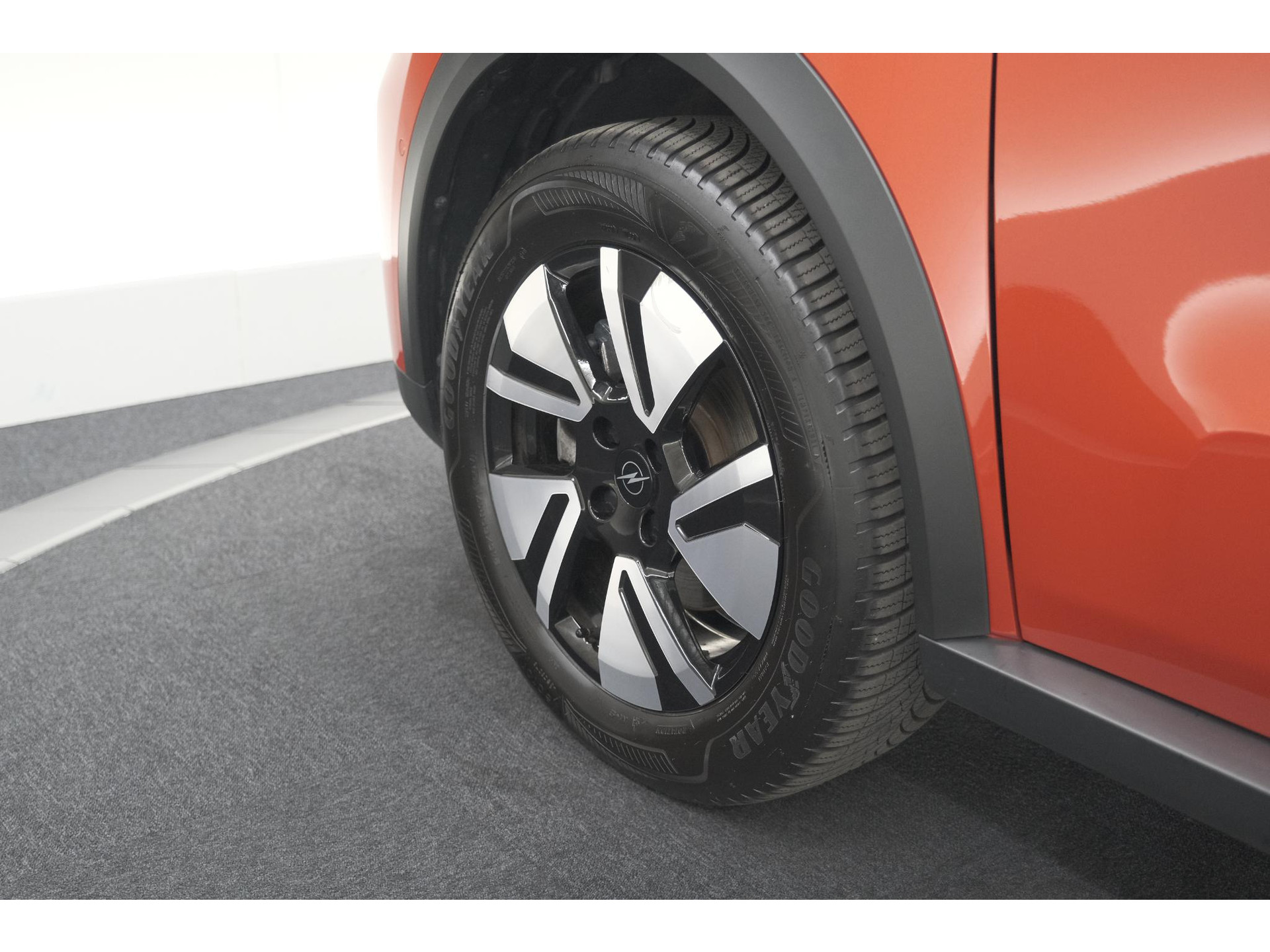 Opel Frontera 1.2 Turbo Hybrid 110 GS | Kanyon Orange | Camera | Dodehoekdetectie | Apple Carplay