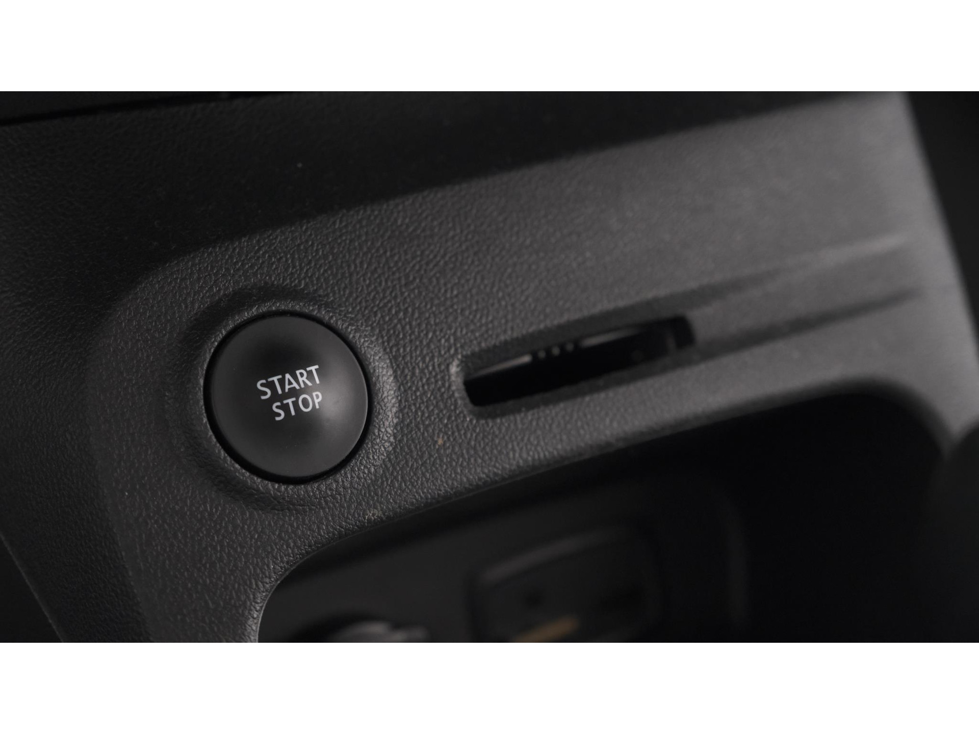 Renault Captur 1.3 TCe Intens | Trekhaak afneembaar | Navigatie | Parkeersensoren