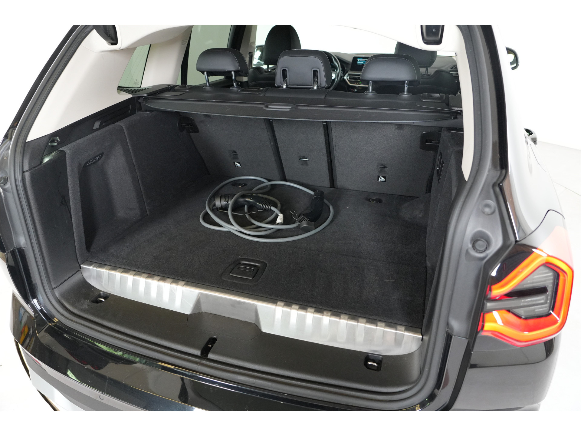 BMW X3 xDrive30e PHEV 293 pk | SOH 96% | Leder | 360° Cam | Adaptive Cruise | Sportstoelen |