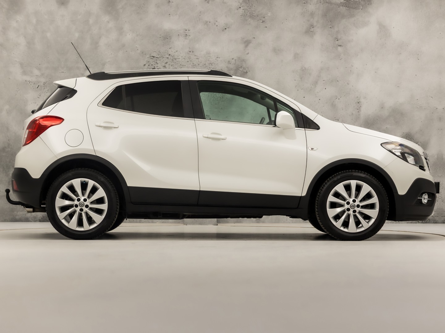 Opel Mokka 1.4 Innovation Sport 140Pk (CLIMATE, GETINT GLAS, SPORTSTOELEN, PARKEERSENSOREN, CRUISE, NIEUWSTAAT)