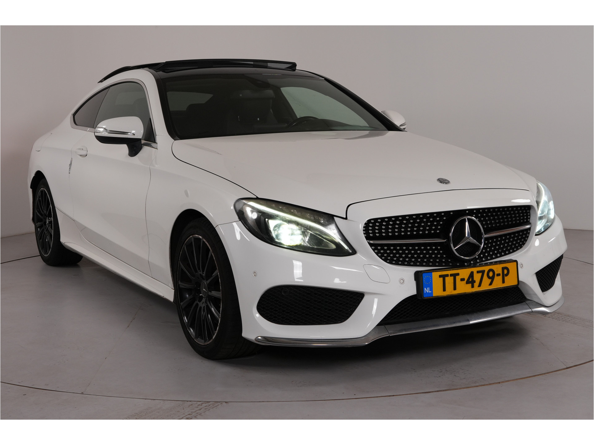 Mercedes-Benz C-klasse Coupé 250 Prestige | AMG | Pano | Burmester |