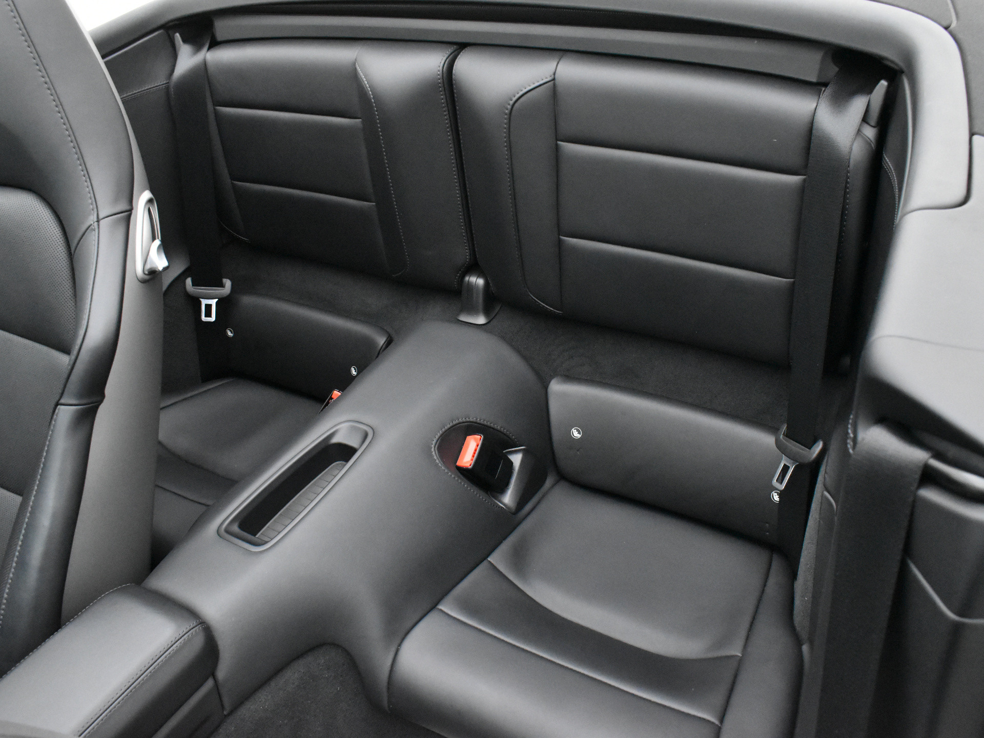 Porsche 911 Cabrio 3.0 Carrera 4S / Origineel NL AUTO/ SPORT CHRONO PLUS 421PK / NEDERLANDSE AUTO