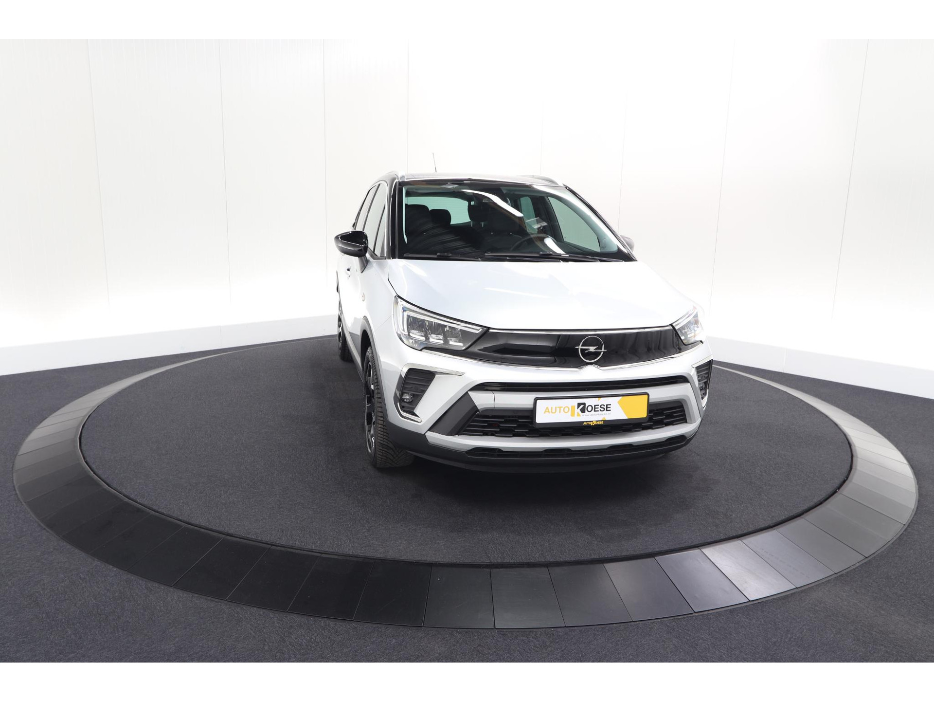 Opel Crossland 1.2 Turbo Ultimate | Camera | Dodehoekdetectie | Comfort Pakket | Apple Carplay