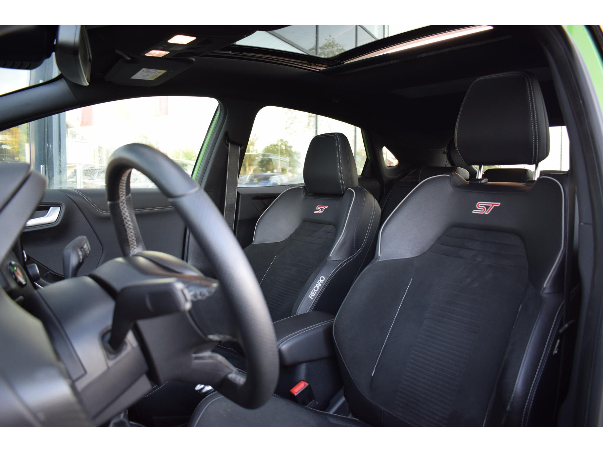 Ford Puma 1.5 EcoBoost ST-X | 170 PK | Pano | Sportstoelen | Stuur- en Stoelverwarming