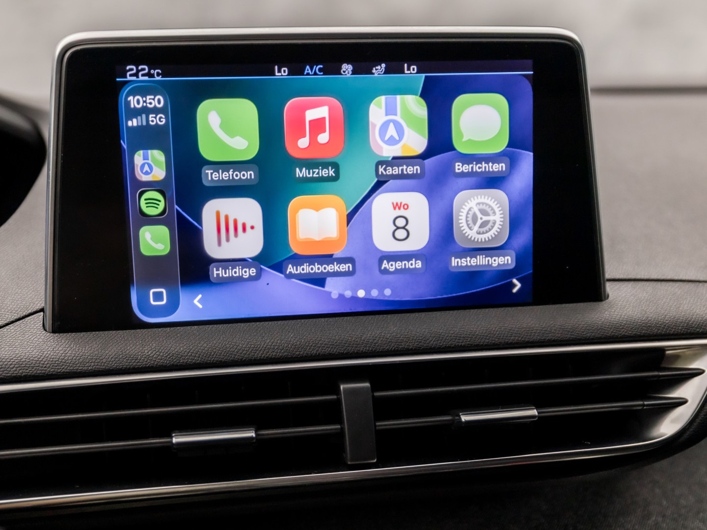 Peugeot 3008 1.2 PureTech Allure Sport (APPLE CARPLAY, GROOT NAVI, 360 CAMERA, DRIVE MODE, GETINT GLAS, SPORTSTOELEN, LEDER, TREKHAAK, CRUISE, NIEUWSTAAT)