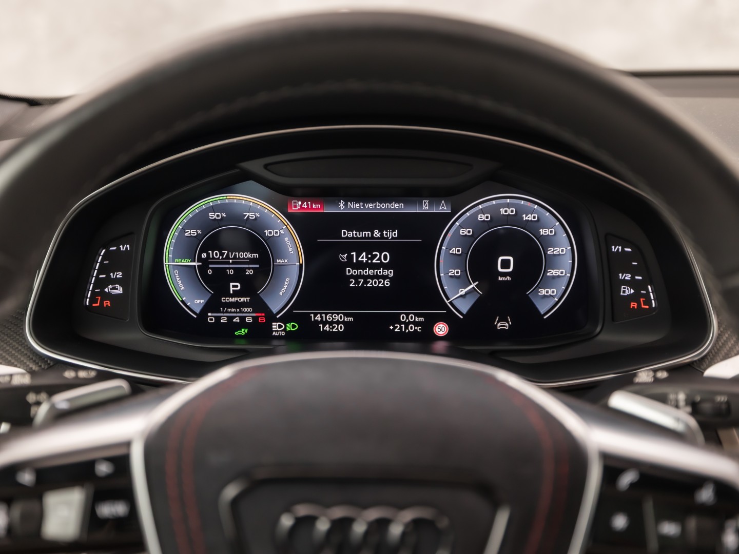 Audi A6 55 TFSI e Quattro S-Line Competition 367Pk Automaat (PANORAMADAK, CARBON PACK, BANG&OLUFSEN, APPLE CARPLAY, CAMERA, MEMORY SEATS, GETINT GLAS, HEAD-UP DISPLAY, ADAPTIVE CRUISE, SFEERVERLICHTING, NIEUWSTAAT)