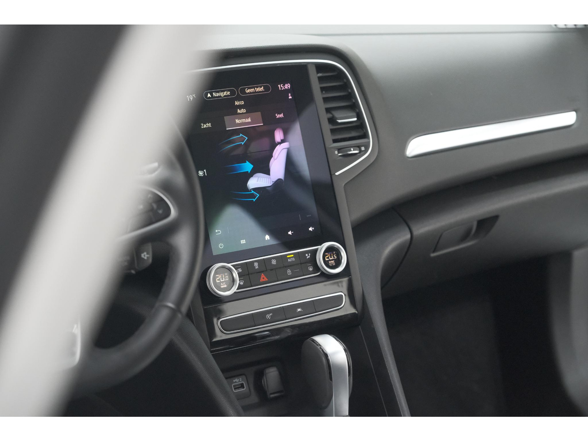 Renault Mégane Estate TCe 140 EDC Techno | Trekhaak | Camera | Navigatie | 9.3 Inch Groot Scherm