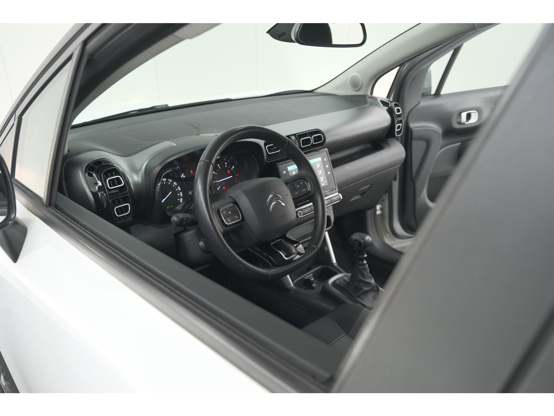Citroen C3 Aircross PureTech 110 Feel | Navigatie | Parkeersensoren | Climate Control | Apple Carplay