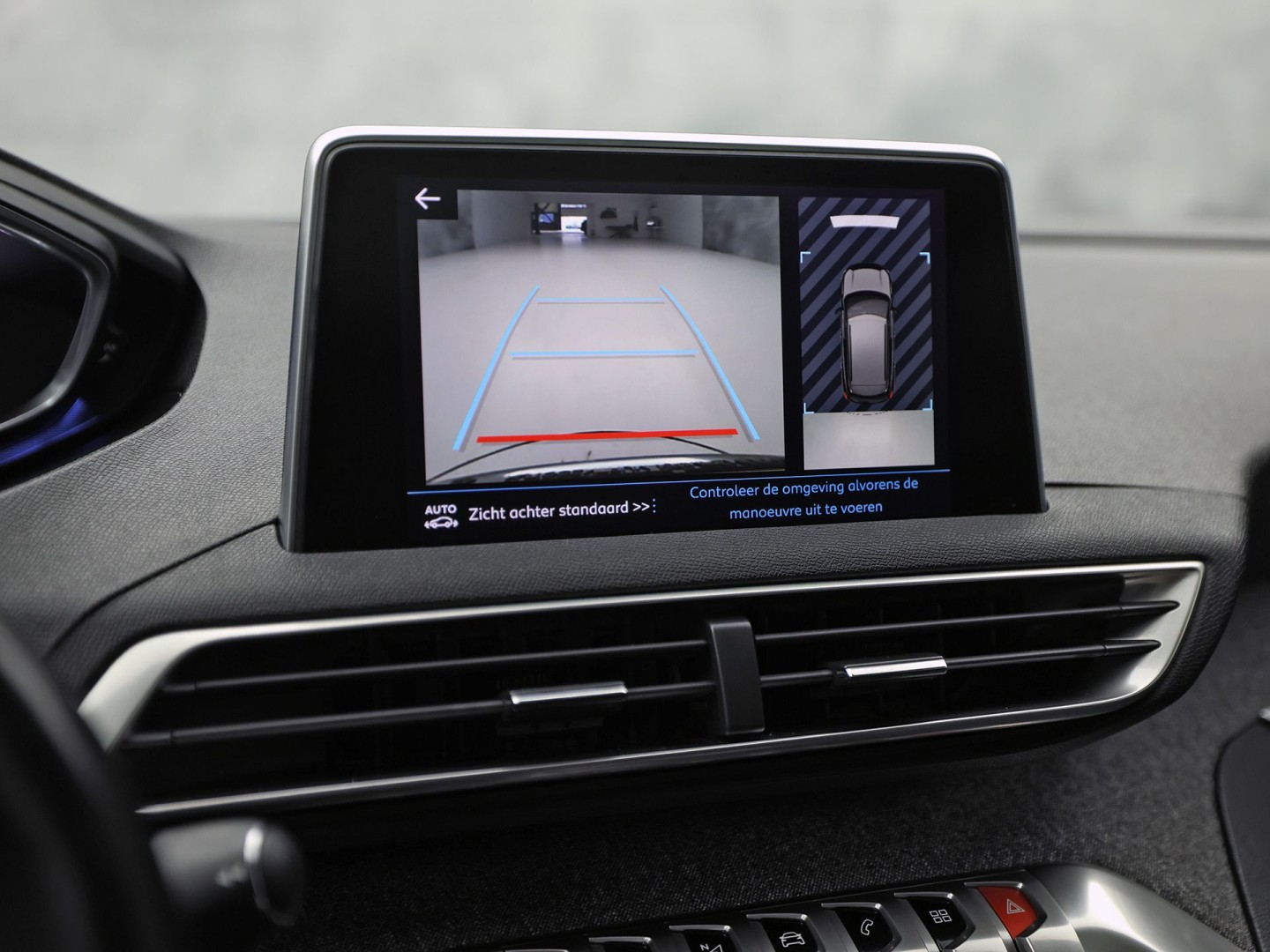 Peugeot 3008 1.2 PureTech Sport Automaat (PANORAMADAK, APPLE CARPLAY, GROOT NAVI, 360 CAMERA, LEDER, STOELVERWARMING, SPORTSTOELEN, GETINT GLAS, KEYLESS, DRIVE SELECT, NIEUWSTAAT)