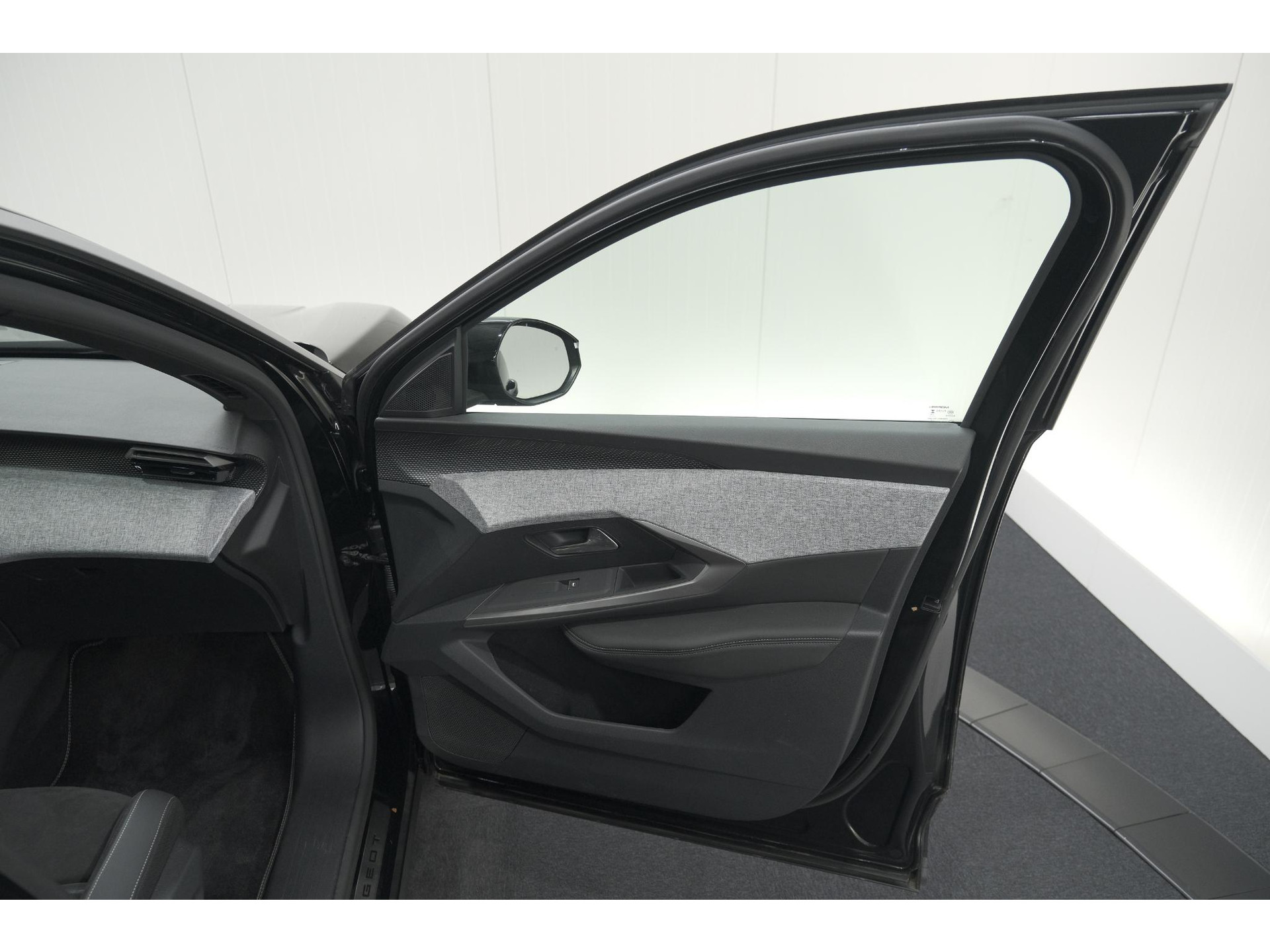 Peugeot 3008 1.2 Hybrid 145 GT | 360 Camera | Adaptieve Cruise Control | Stoelen Pakket | Elektrische Kofferklep
