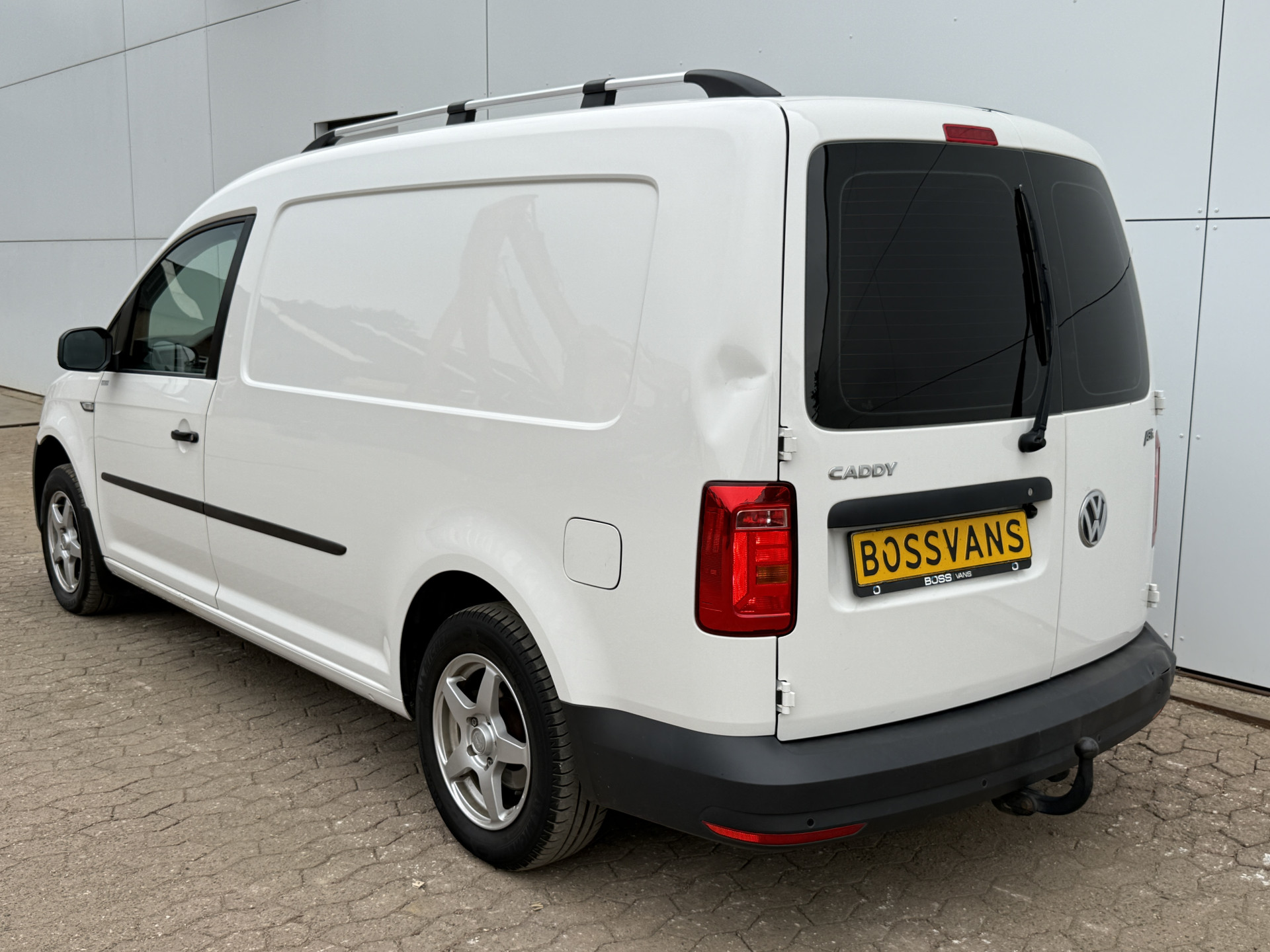 Volkswagen e-Caddy 37kWh 113PK L2H1 Elektrisch Caddy ABT Maxi 37,3kWh 159km WLTP LED Trekhaak Airco Stoelverwarming Parkeersensoren