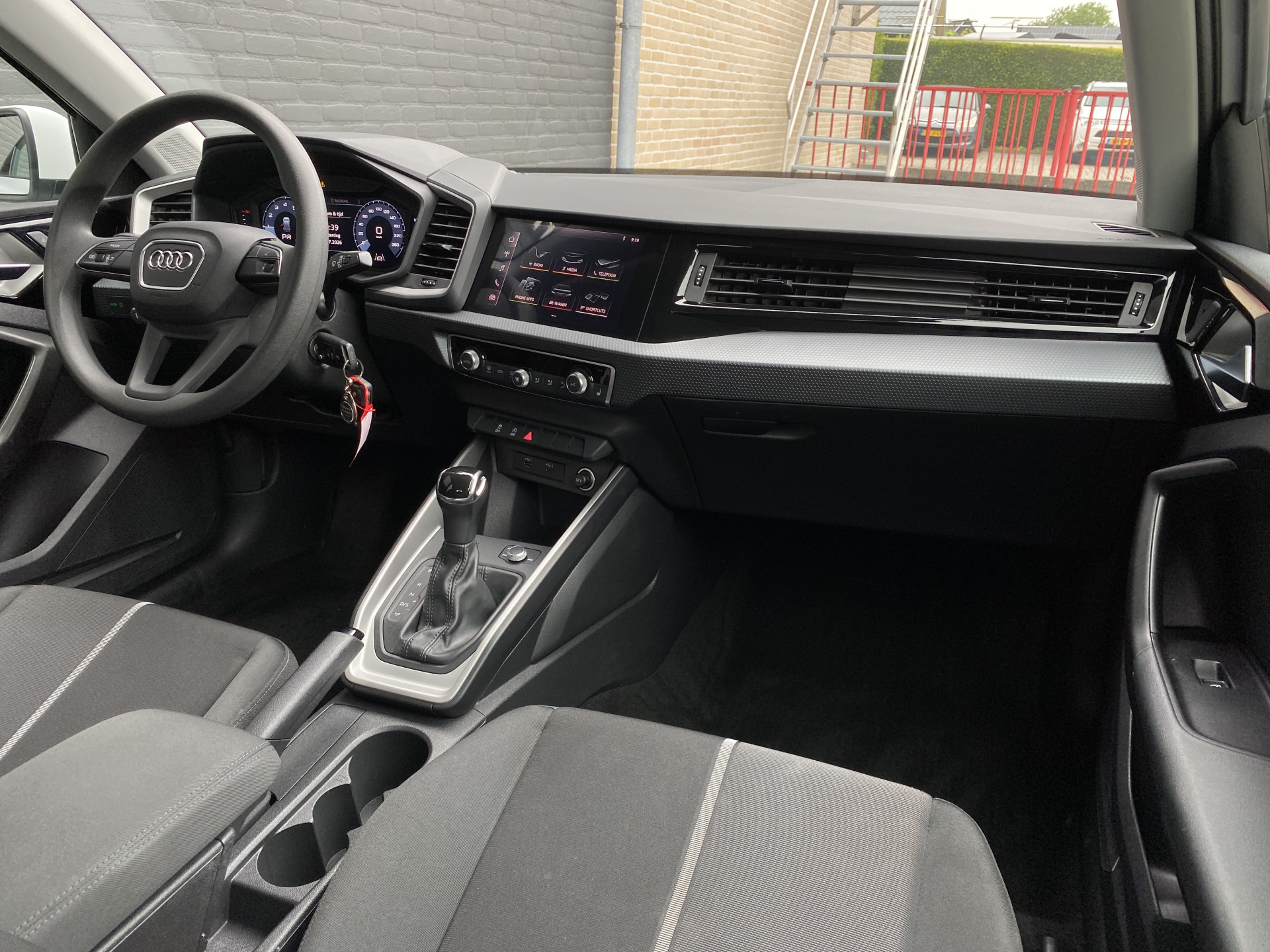 Audi A1 Sportback 30 TFSI Advanced Edition 116 pk AUT. | 1e eigenaar | dealer onderh. | apple carplay | climate control | stoelverw.