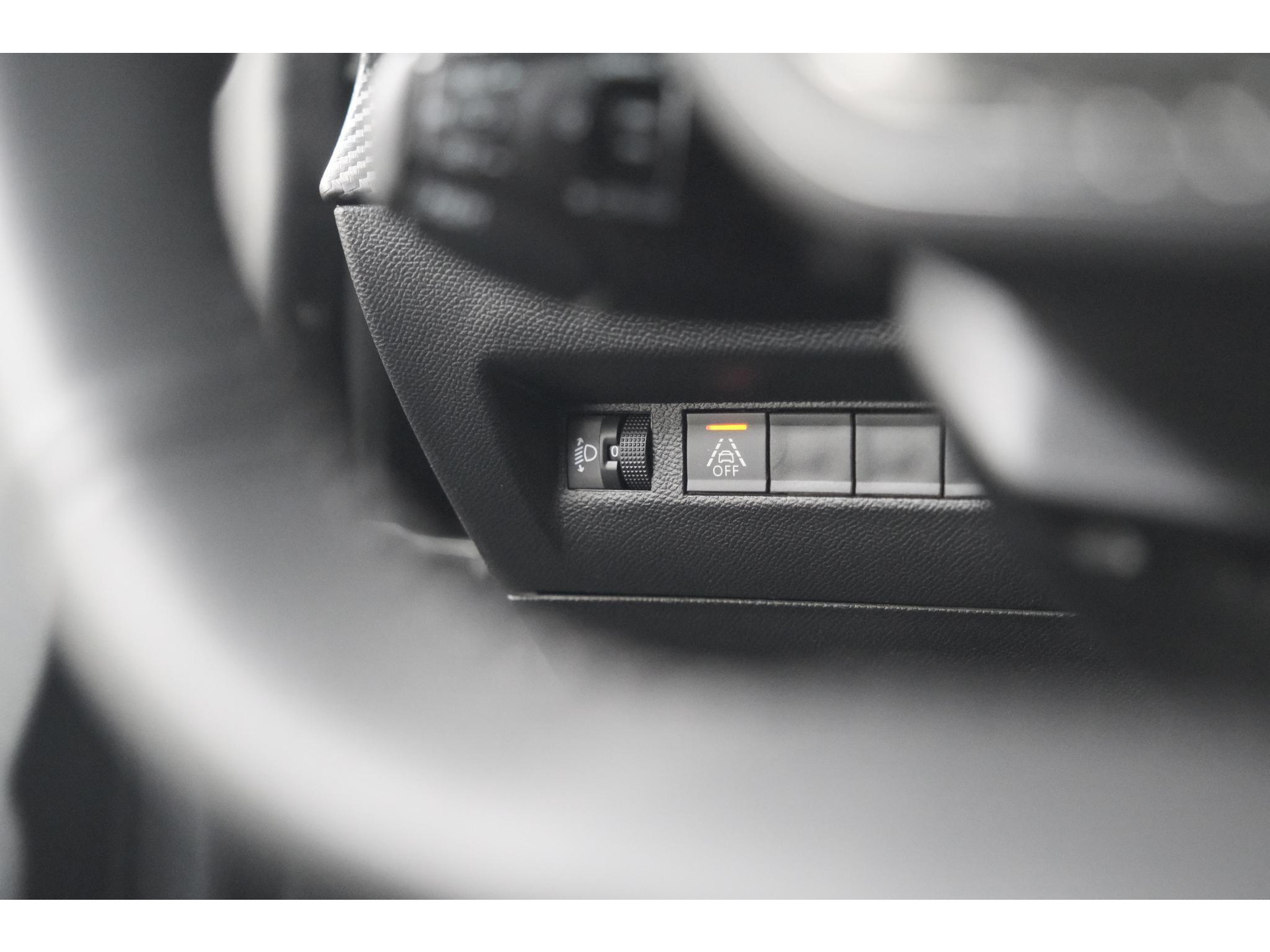 Peugeot 208 PureTech 100 EAT8 Allure Pack | Camera | Apple Carplay | Parkeersensoren | Stoelverwarming