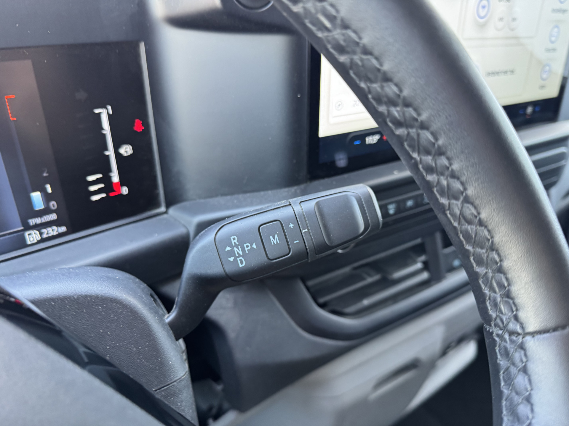 Ford Transit Custom 2.0 TDCI 140PK AWD Automaat L1 4x4 4WD LED Airco Carplay Camera Navigatie Parkeersensoren v+a Vierwielaandrijving