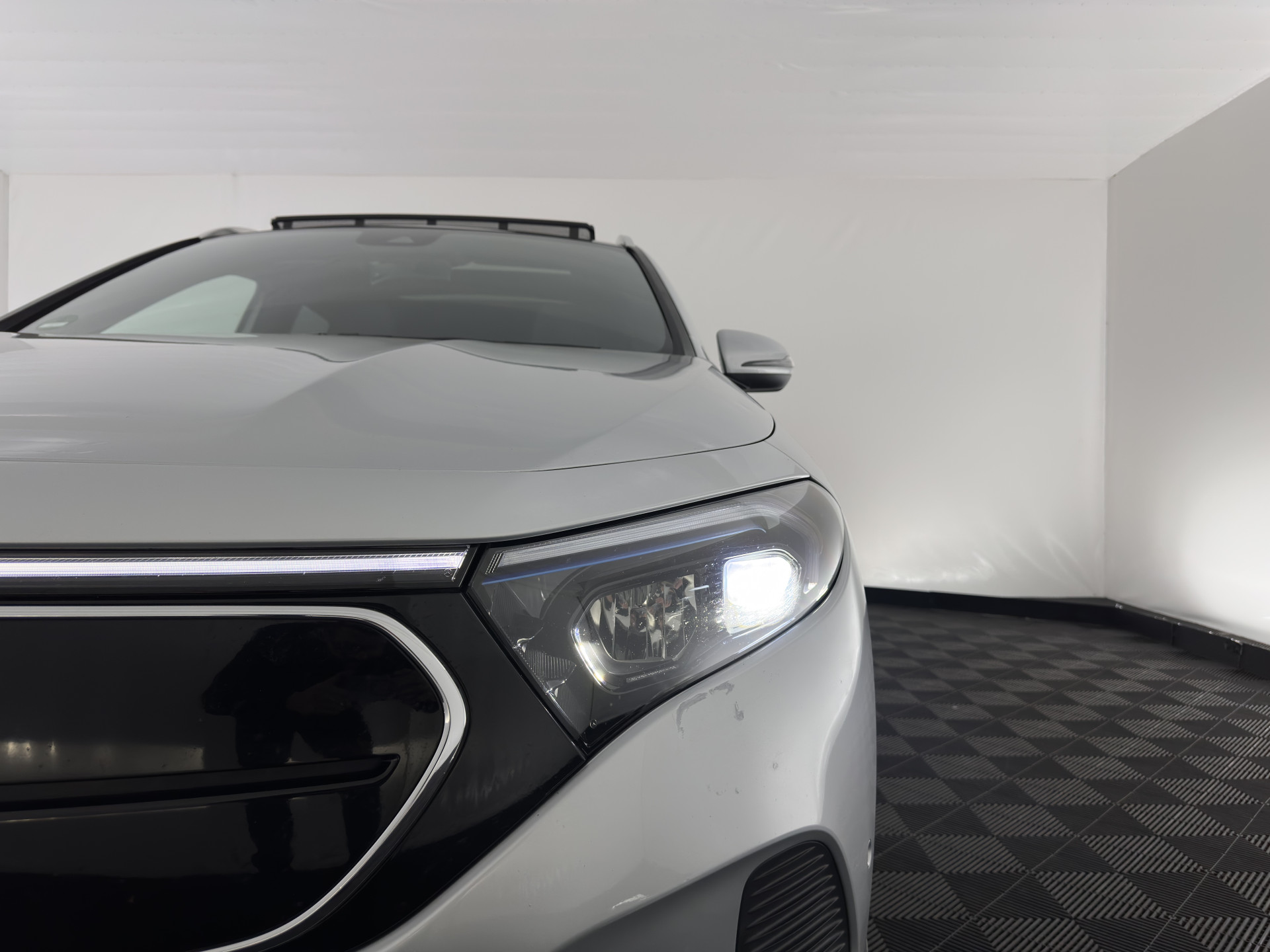 Mercedes-Benz EQA 250 Business Solution Luxury 67 kWh [ 3-Fase ] (SOH-94%) (INCL-BTW) *PANO | LEATHER | WIDESCREEN-COCKPIT | FULL-LED | BLINDSPOT | AMBIENT-LIGHT | CAMERA | NAVI-FULLMAP | DAB+ | COMFORT-SEATS | ECC | SHIFTPADDLES | CRUISE | HEATED-SEATS |