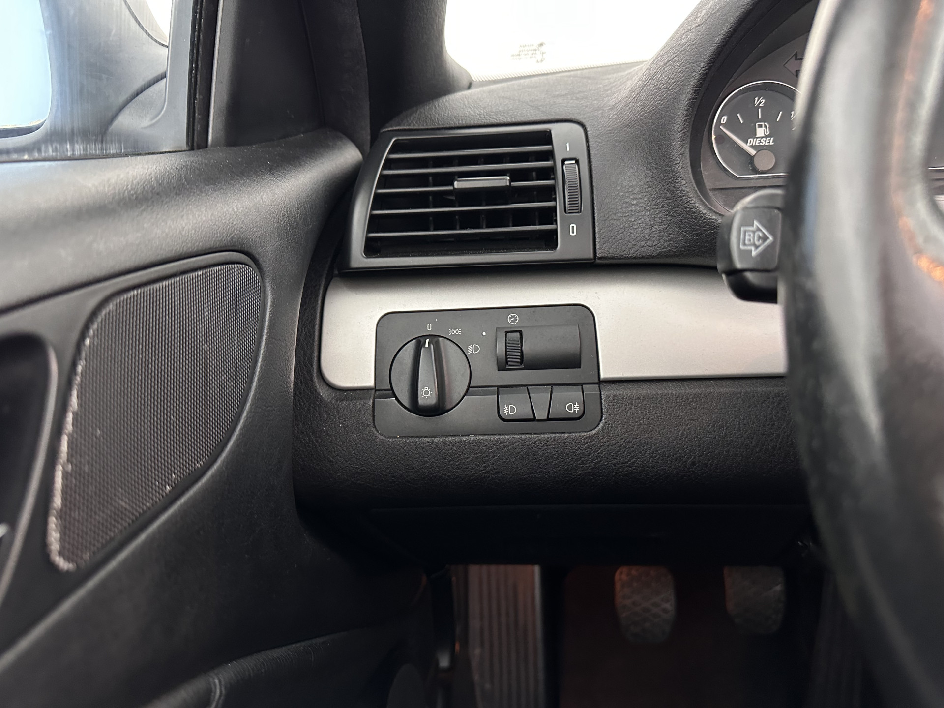 BMW 3-serie Cabrio 330Cd #car smokes excessively*LEATHER | XENON | MEMORY-PACK | SPORT-SEATS | ECC | CRUISE | 17''ALU | TOWBAR*