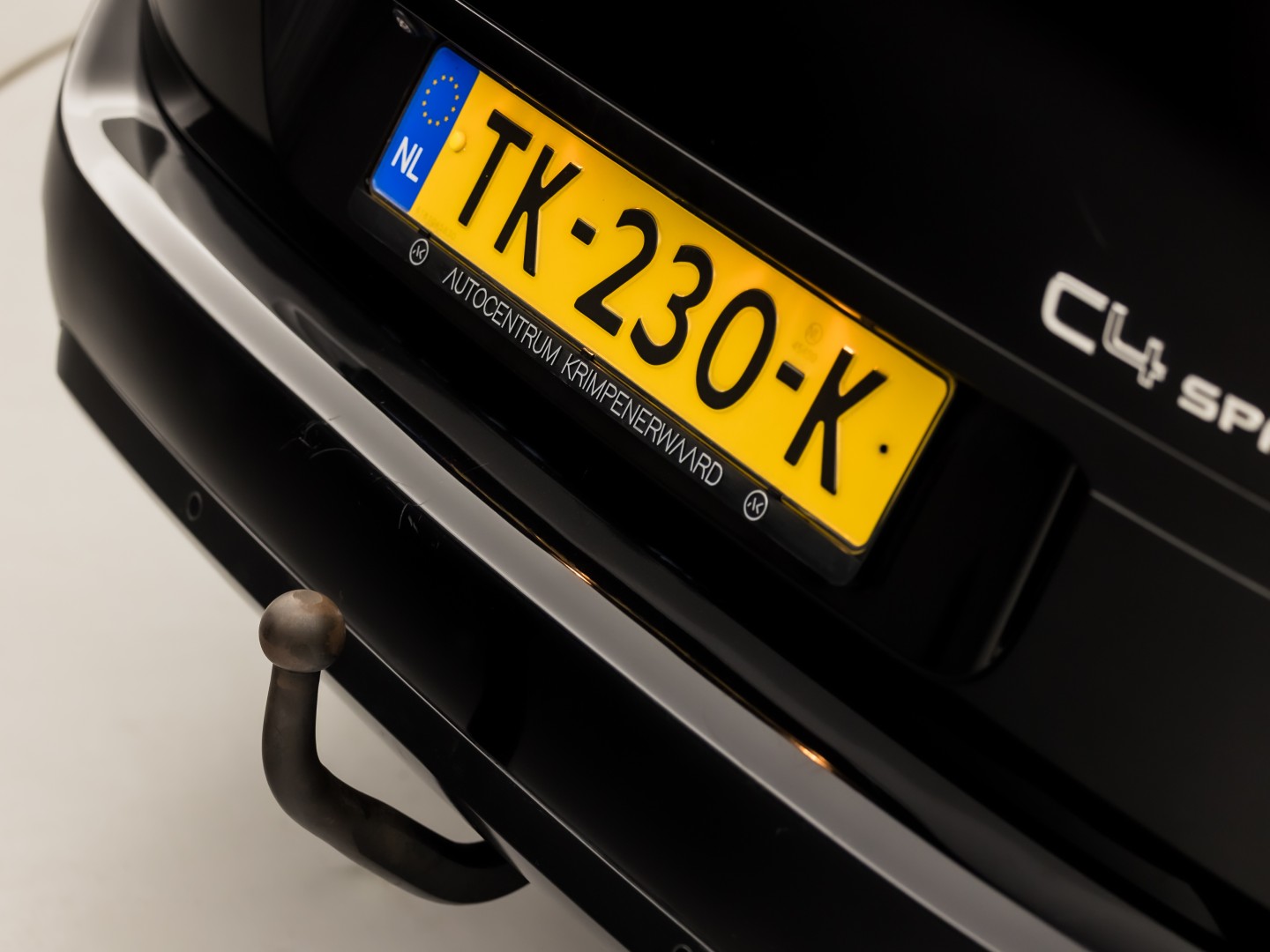 Citroën Grand C4 Spacetourer 1.2 PureTech Sport 7 Persoons Automaat 131Pk (APPLE CARPLAY, DB-RIEM VERVANGEN, GROOT NAVI, CAMERA, GETINT GLAS, TREKHAAK, NIEUWE APK, NIEUWSTAAT)