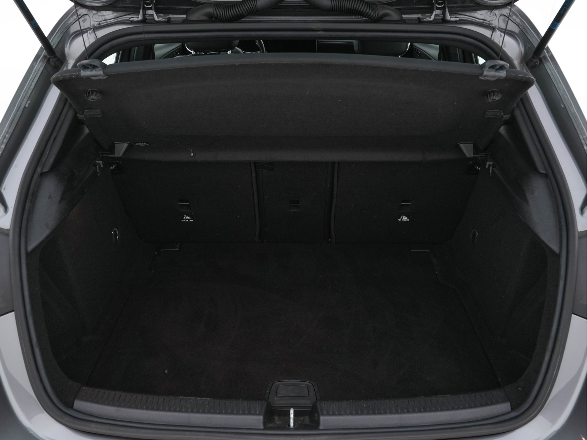 Mercedes-Benz A-klasse 180 Advantage Style-Pack (INCL-BTW) Aut. *WIDESCREEN-DIGI-COCKPIT | LEATHER-MICROFIBRE | CAMERA | NAVI-FULLMAP | ECC | PDC | CRUISE | CARPLAY | HEATED-SPORTSEATS | CARBON-INLAY | DAB | SHIFT-PADDLES | 16"ALU*