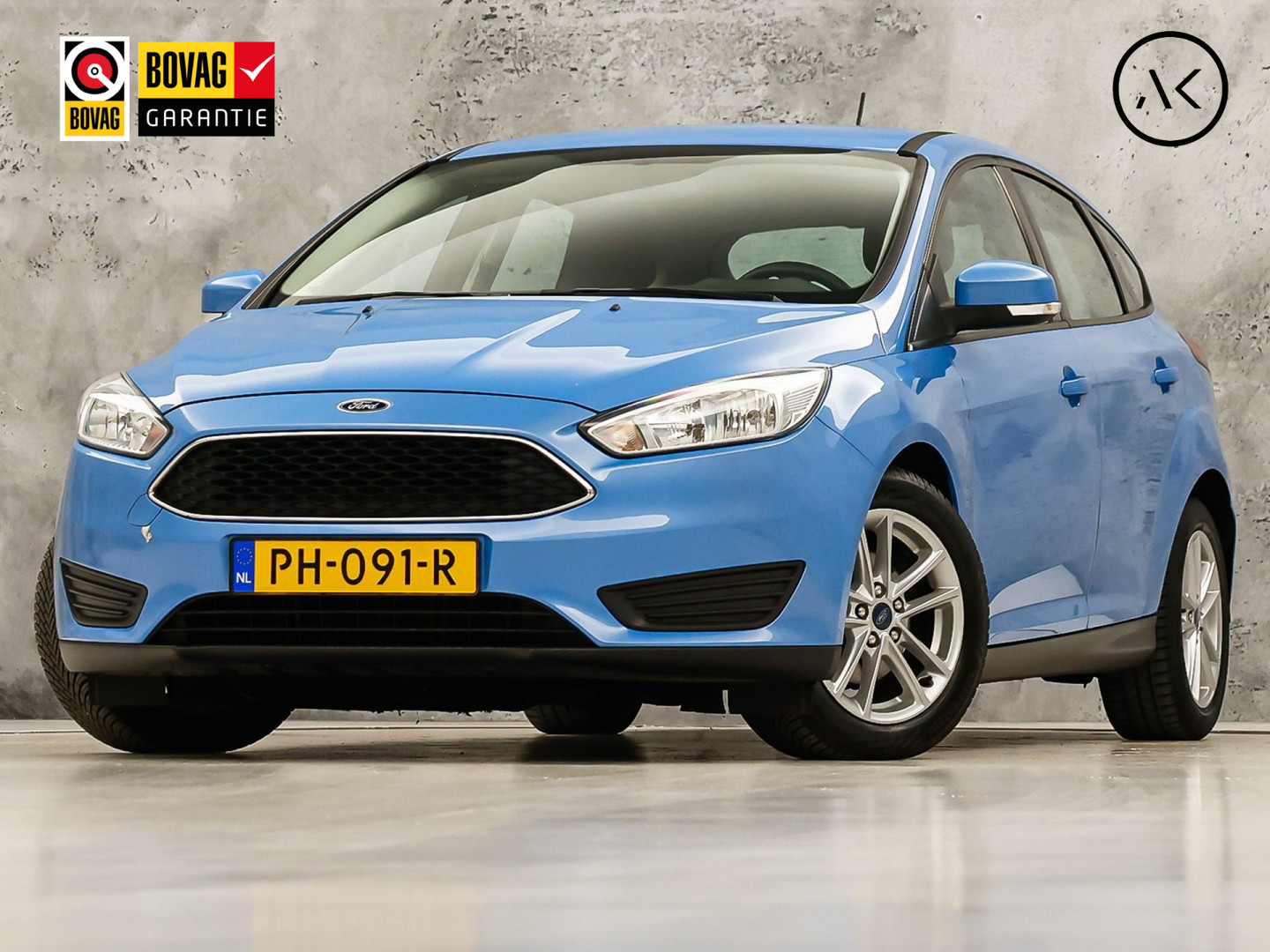 Ford Focus 1.0 Sport (NAVIGATIE, LM VELGEN, PARKEERSENSOREN, TREKHAAK, SPORTSTOELEN, CRUISE, NIEUWSTAAT)