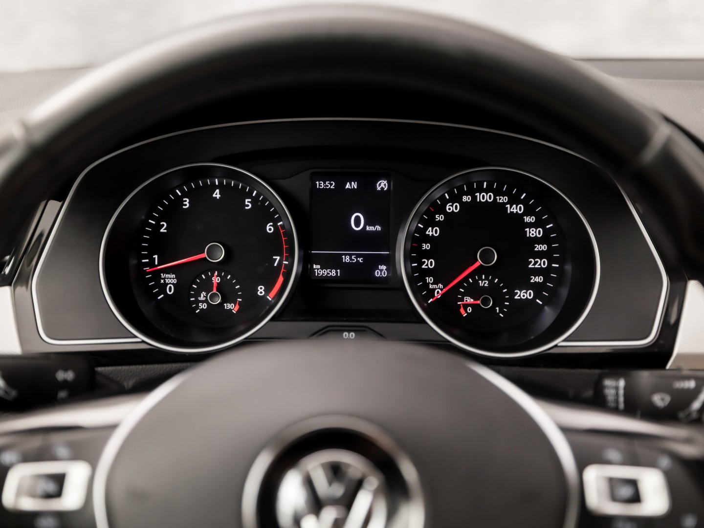 Volkswagen Passat Variant 1.4 TSI Sport (NAVIGATIE, CLIMATE, BRUIN LEDER, KEYLESS, PARKEERSENSOREN, SPORTSTOELEN, CRUISE, NIEUWE APK, NIEUWSTAAT)