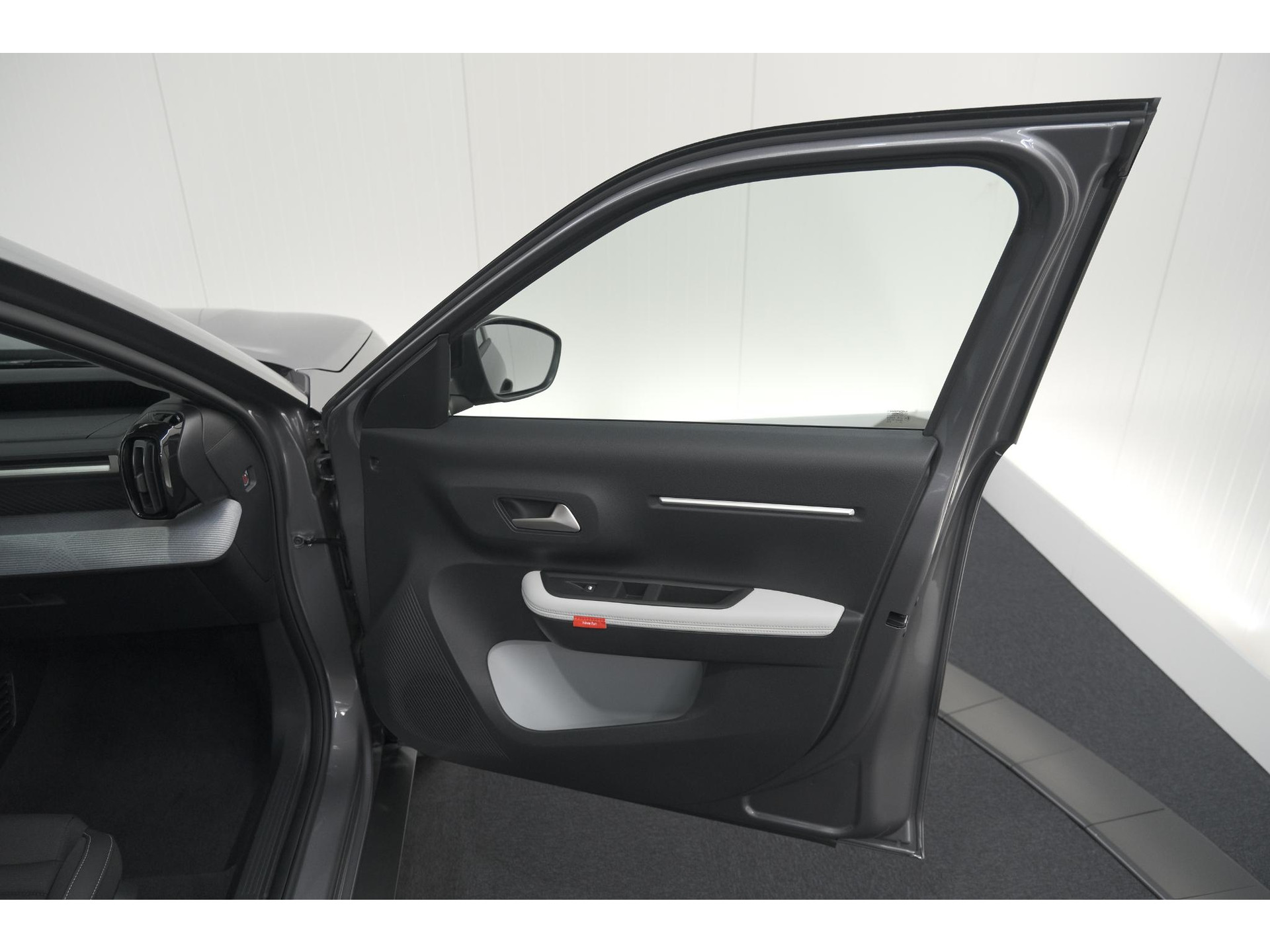 Citroen Ë-C3 Aircross Plus 113pk Extended Range 54 kWh | 11 KW Lader | Camera | Apple CarPlay | Parkeersensoren