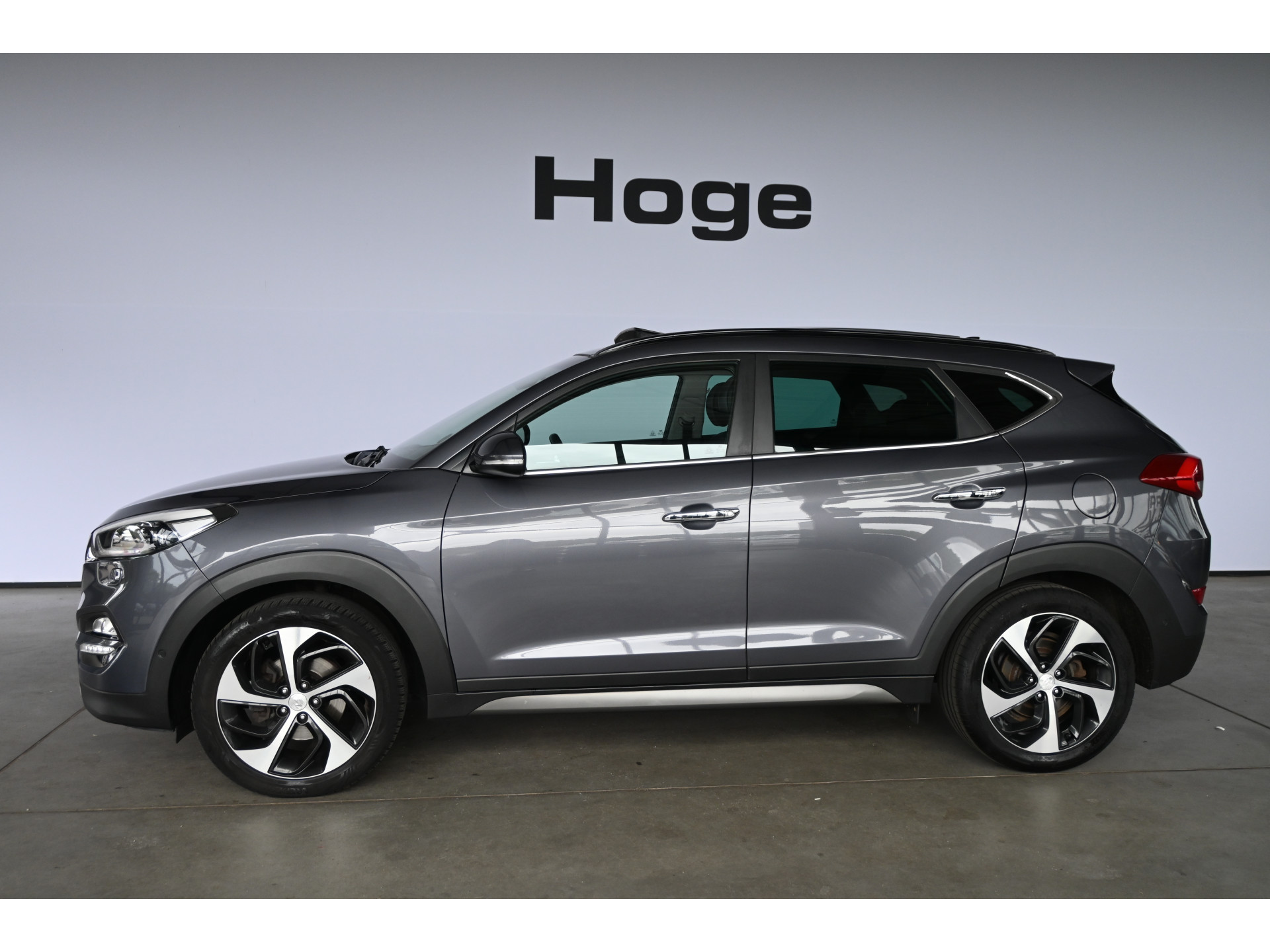 Hyundai Tucson 1.6 T-GDi Comfort 4WD Automaat Cruise Clima Trekhaak Panoramadak Stoelverwarming Goed Onderhouden! Inruil Mogelijk!