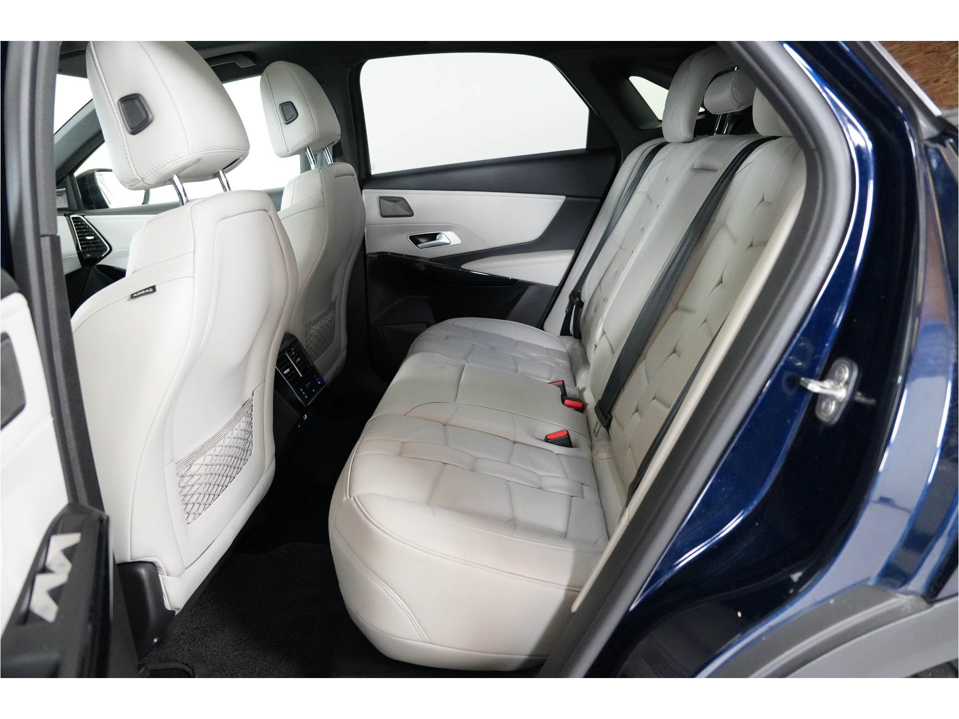 DS 7 E-Tense 4x4 La Première 360 pk PHEV | SOH 96% | Pano | Massage | Nachtzicht | Focal | 360° Cam | Nappa |