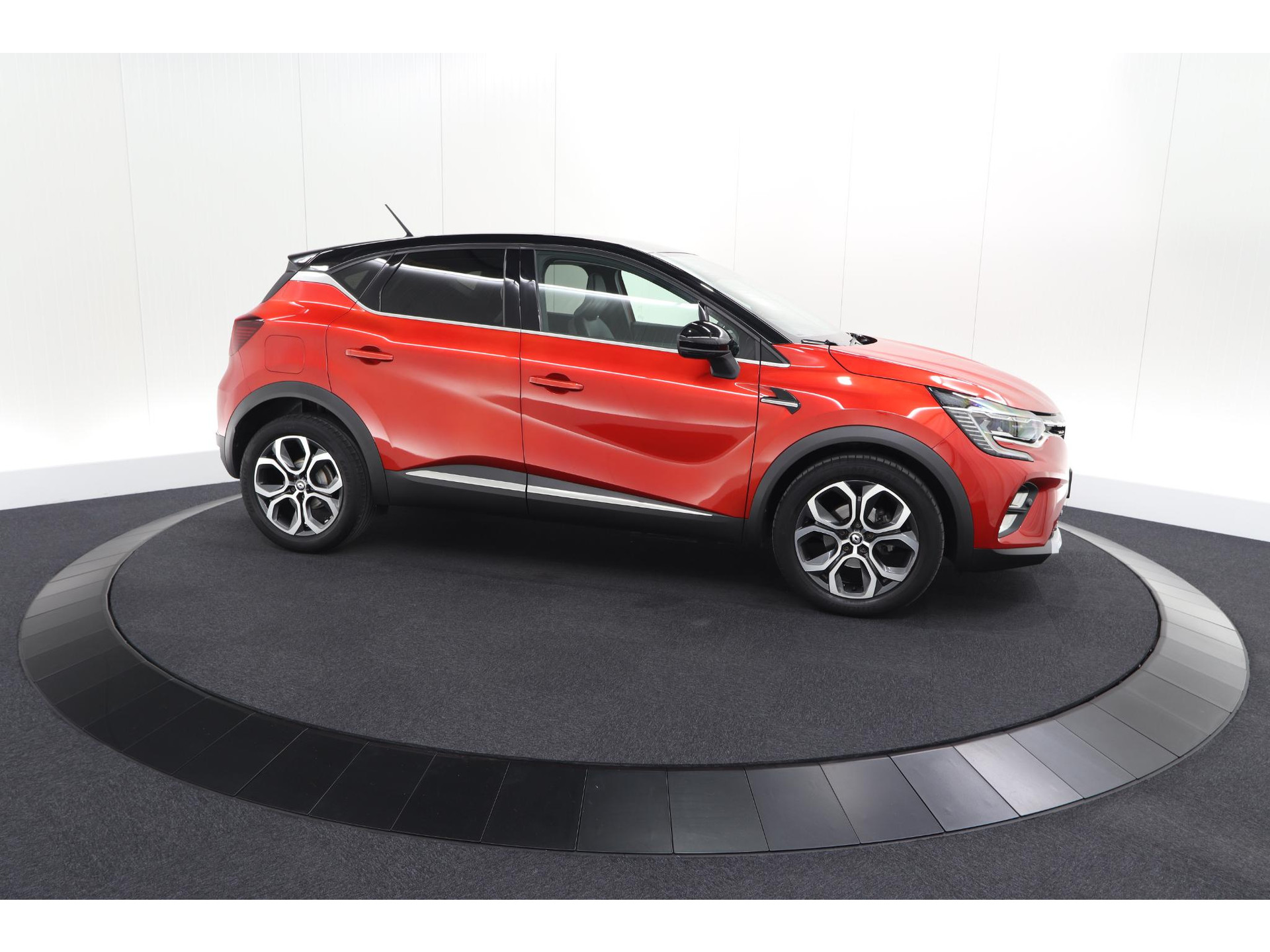 Renault Captur 1.0 TCe 90 Intens | Navigatie | Camera | Parkeersensoren | Apple Carplay