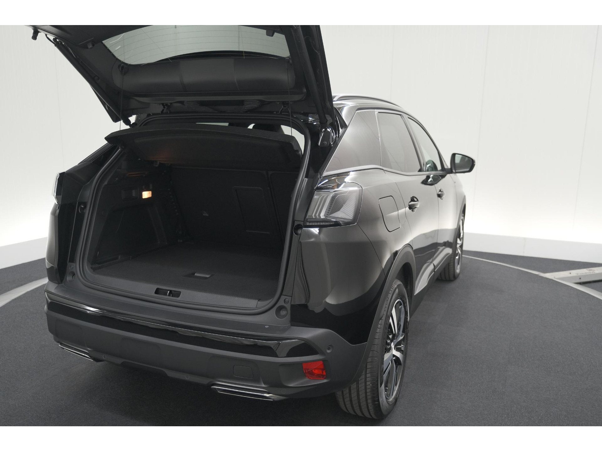 Peugeot 3008 PureTech 130 EAT8 GT Black Pack | Camera | Adaptieve Cruise Control | Elektronische Kofferklep | Apple Carplay