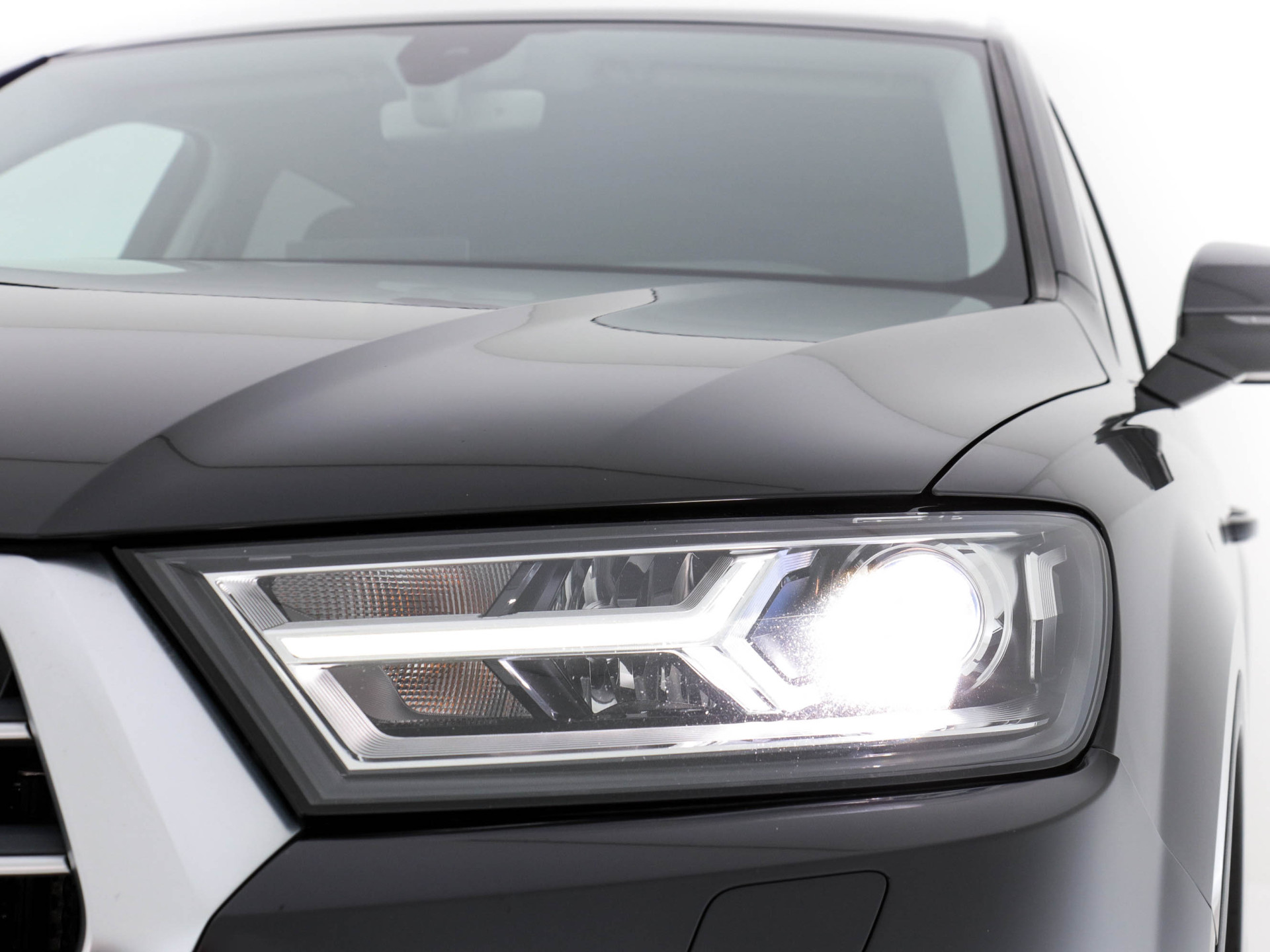 Audi Q7 3.0 TDI Quattro Pro Line S Aut. *LEATHER-ALCANTARA | BI-XENON | NAVI-FULLMAP | CAMERA | ECC | KEYLESS | PDC | CRUISE | HEATED-SPORTSEATS | SHIFT-PADDLES | DIGI-COCKPIT | TOWBAR | 19"ALU*